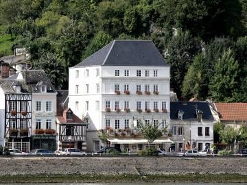 Logis Hôtel le Bellevue
