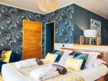 Logis Hôtel Domaine de Chalvêches et Spa