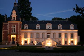 Châteaux Demeures Domaine De Moresville