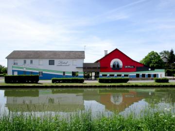 Logis Hôtel la Péniche