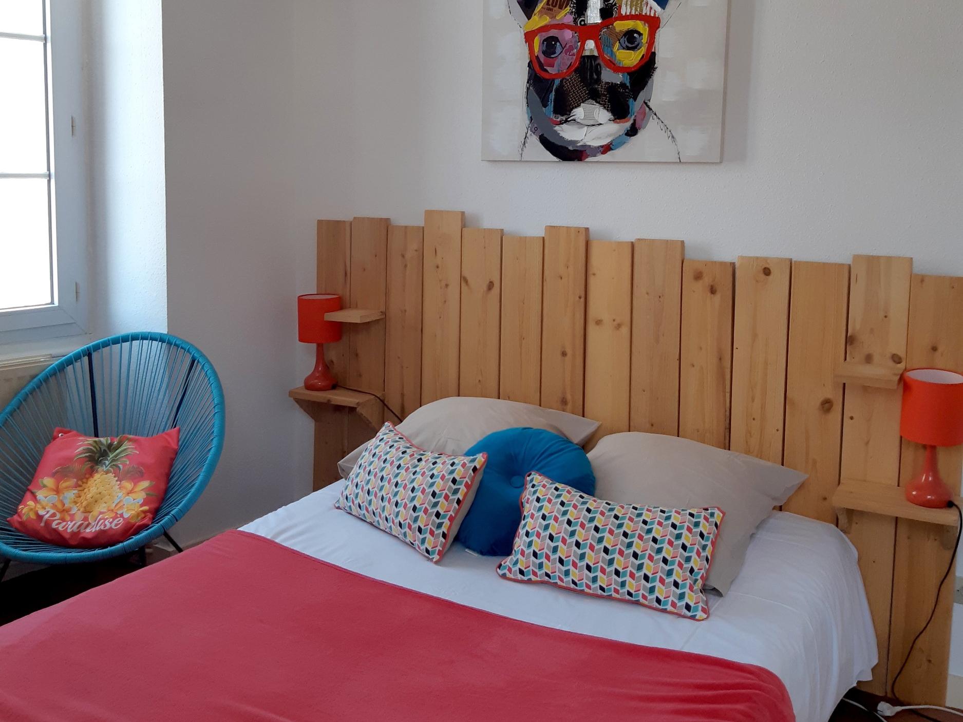 //medias.logishotels.com/property-images/3403/chambres/retro/grand/logis-hotel-le-cheval-blanc-chambres-argentre-du-plessis-153187.jpg