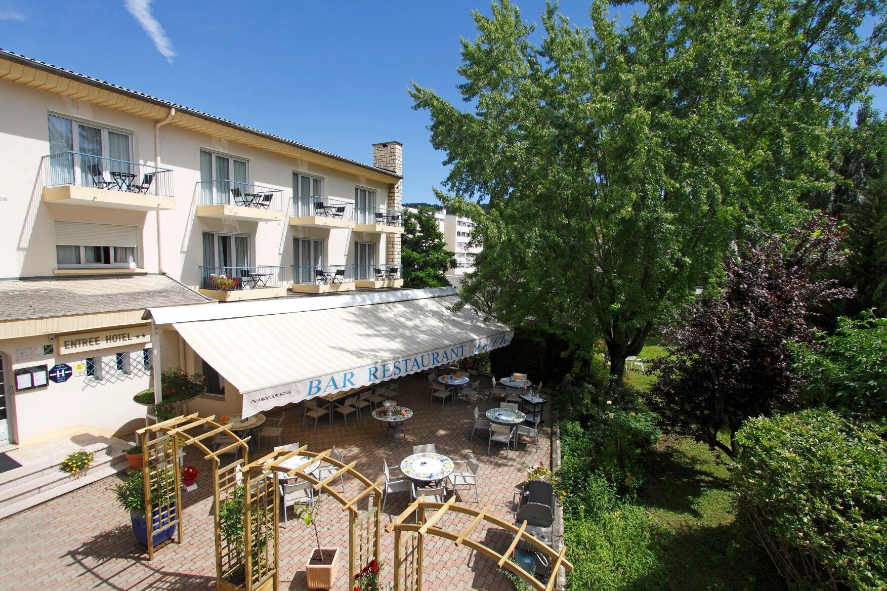 //medias.logishotels.com/property-images/3732/jardins-et-terrasses/retro/grand/hotel-le-clos-jardins-et-terrasses-gap-759412.jpg