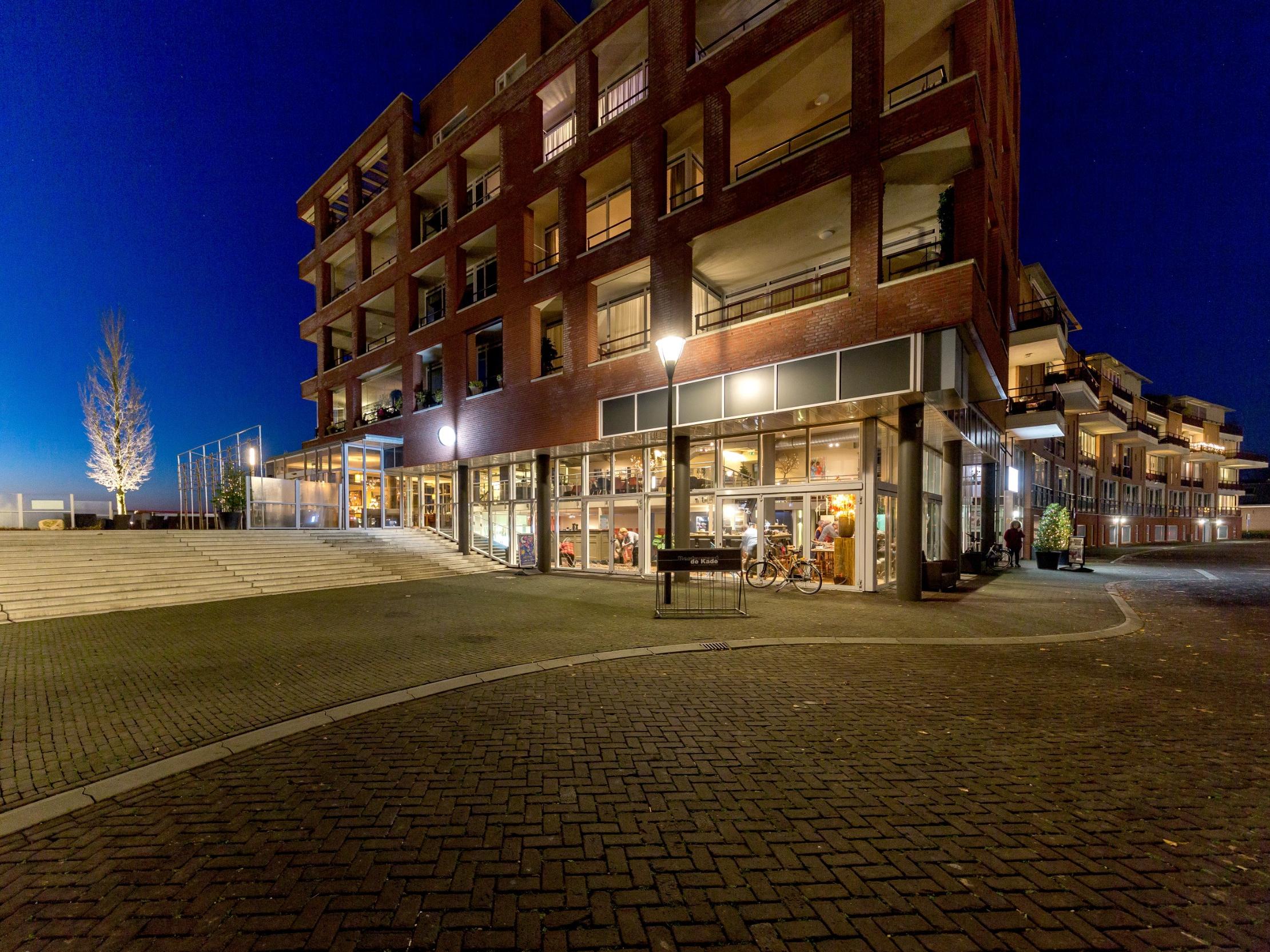 //medias.logishotels.com/property-images/400778/facade/retro/grand/logis-stadshotel-doesburg-facade-doesburg-202866.jpg