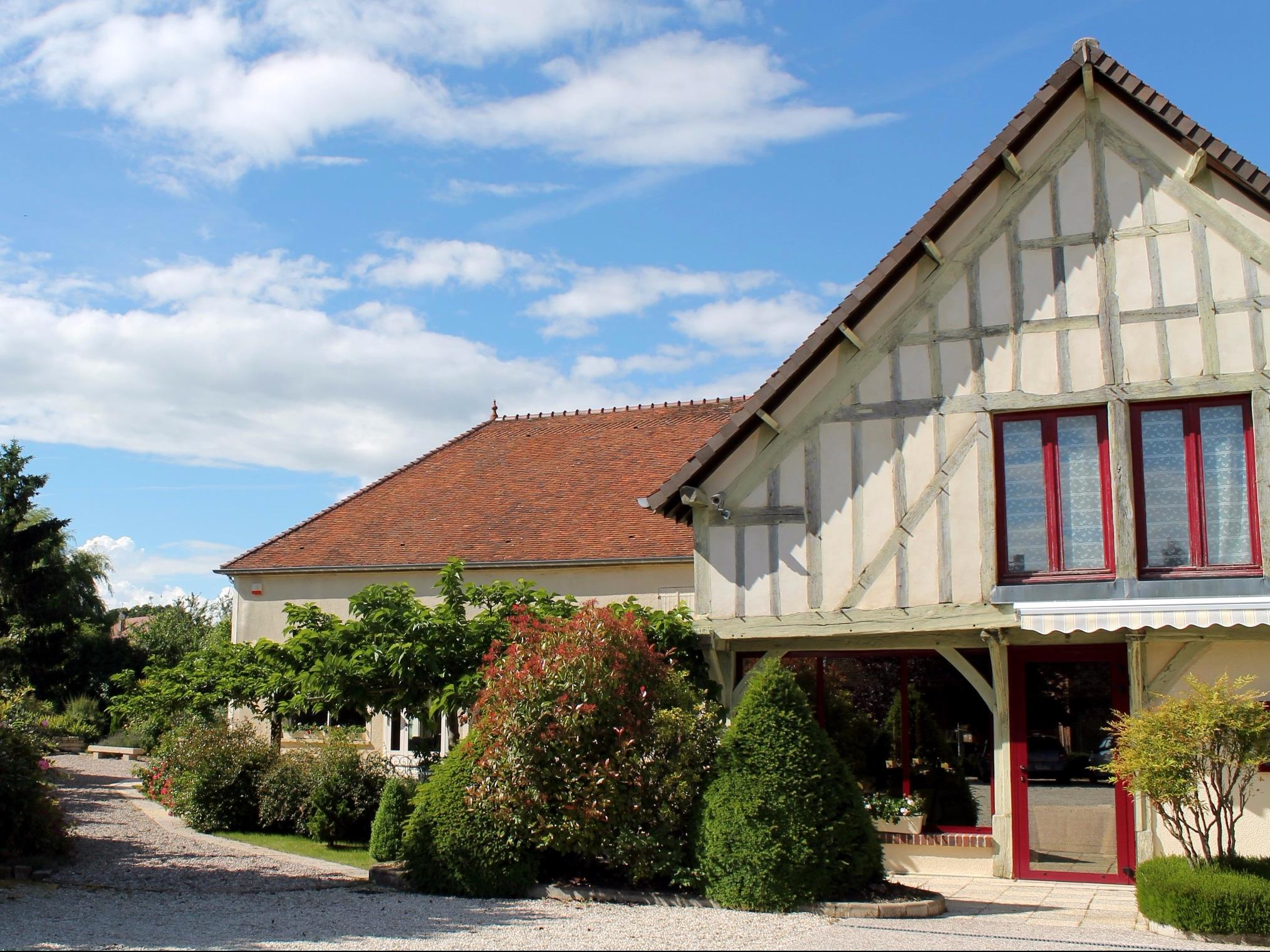 Logis Maison Gublin Auberge Du Lac Rest Au Vieux Pressoir