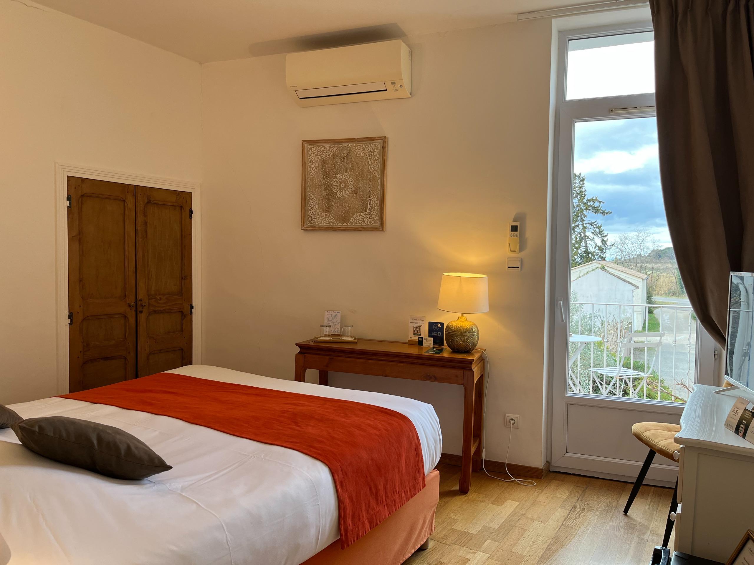 Logis Hôtel la Bastide des Monges