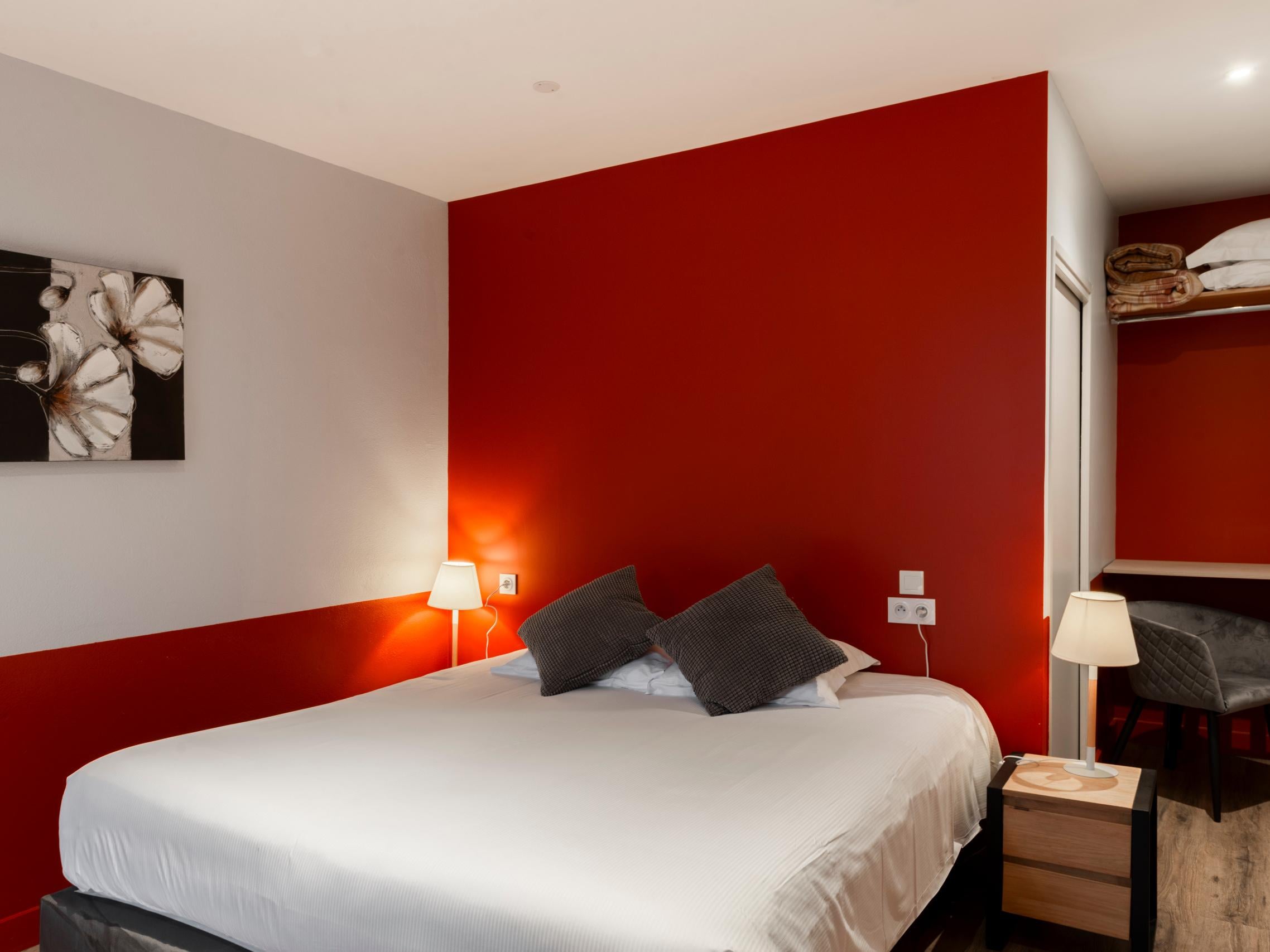 Logis Hôtel Saint-Romain
