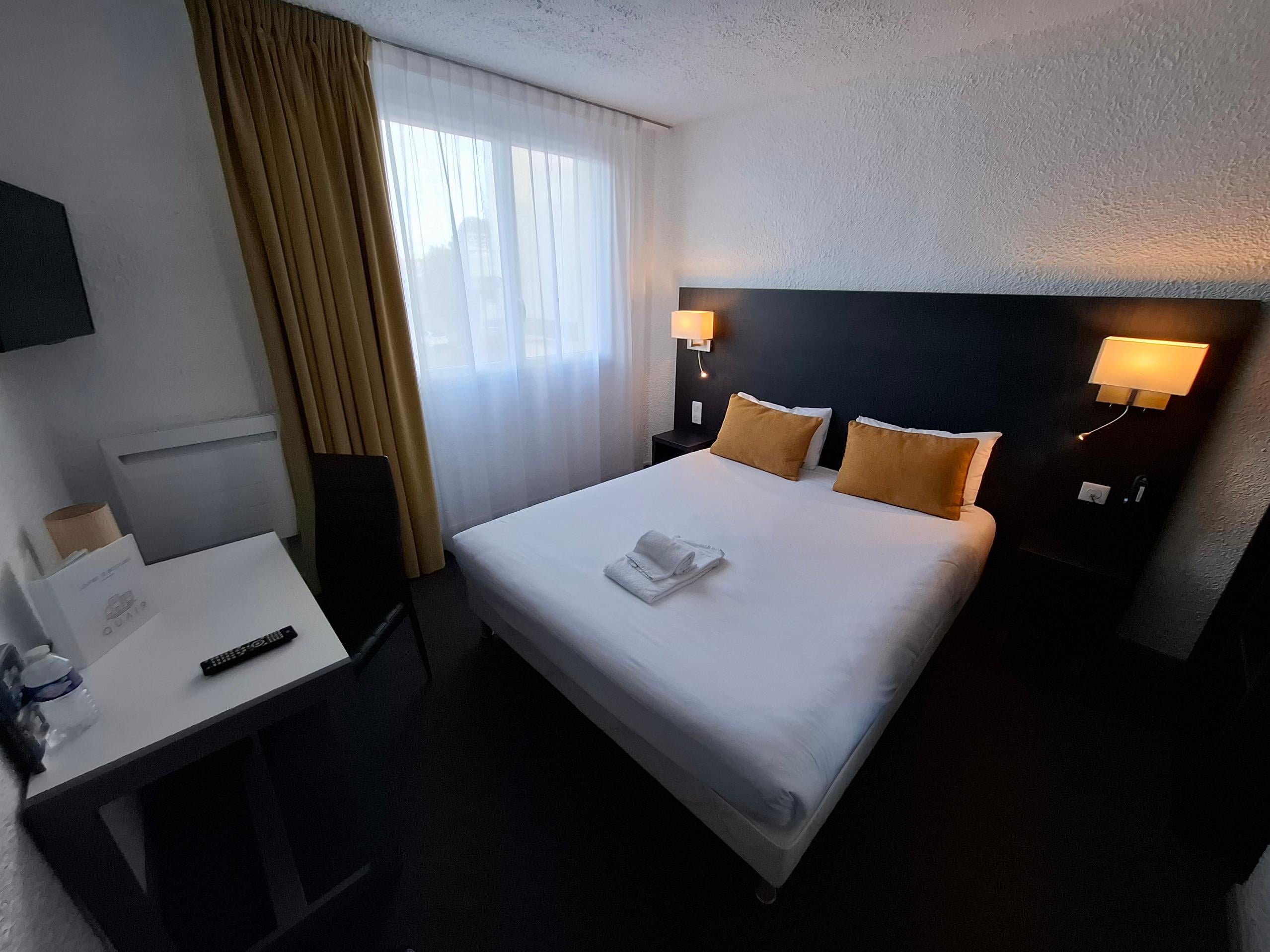 Cit\'Hotel le Quai 9