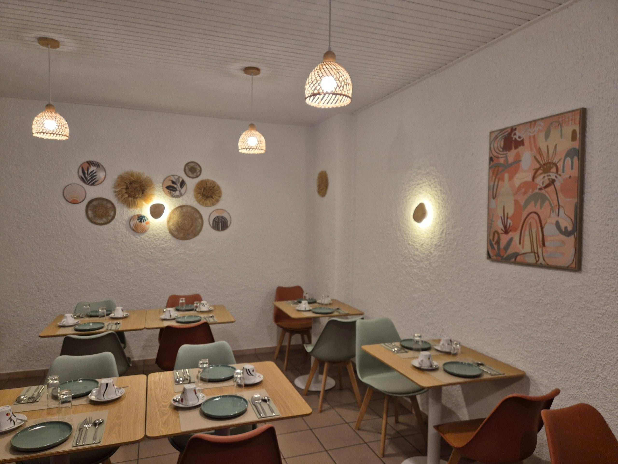 Cit\'Hotel le Quai 9
