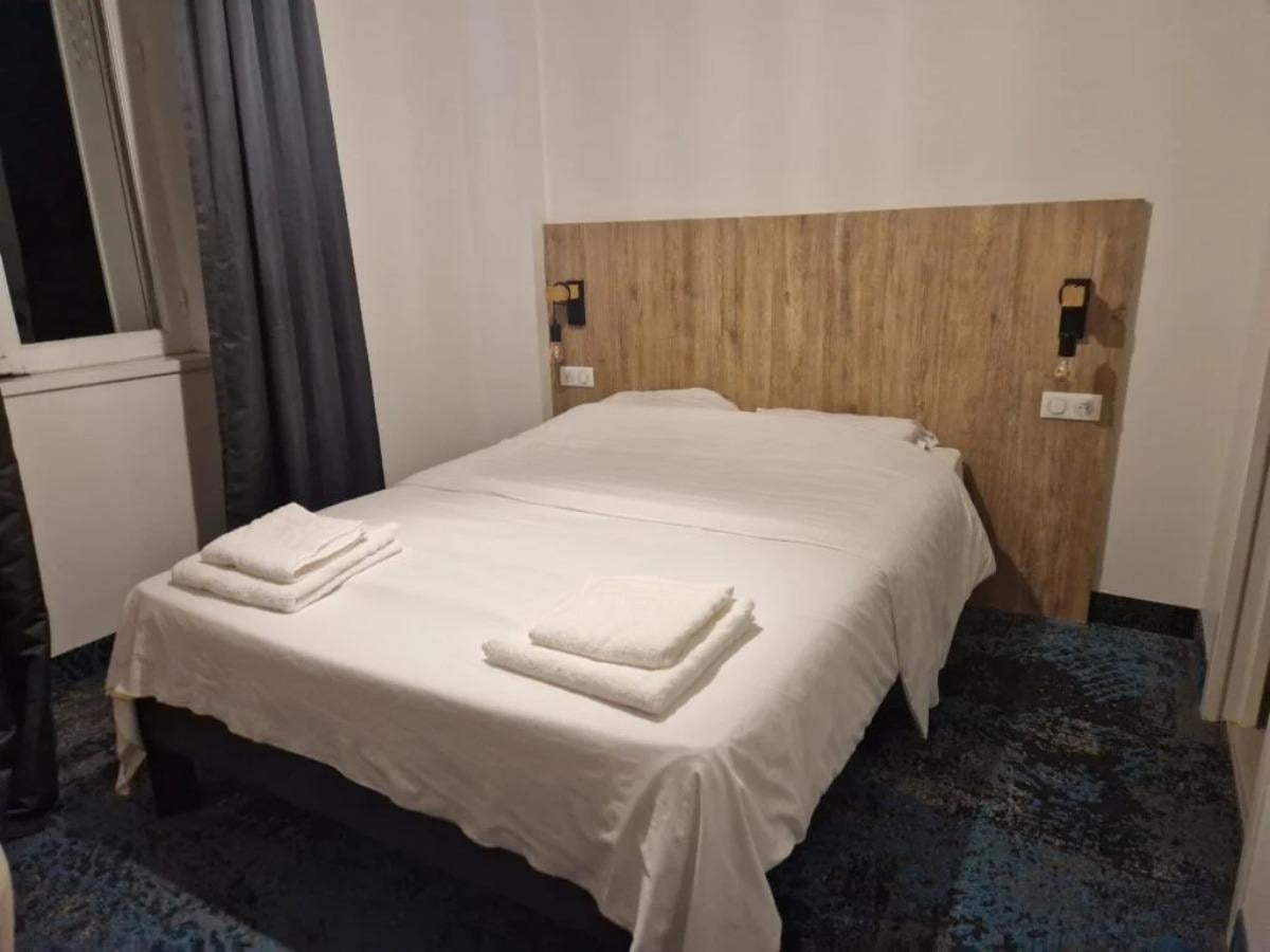 Cit\'Hotel le Phenix