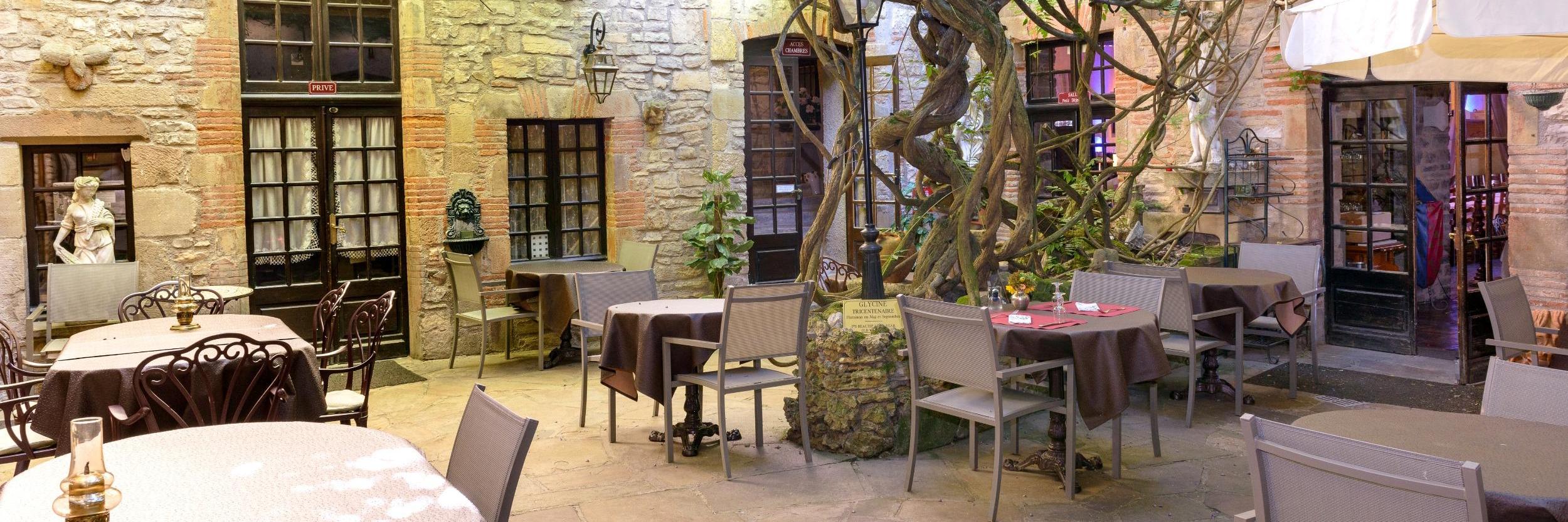 Logis Hostellerie du Vieux Cordes
