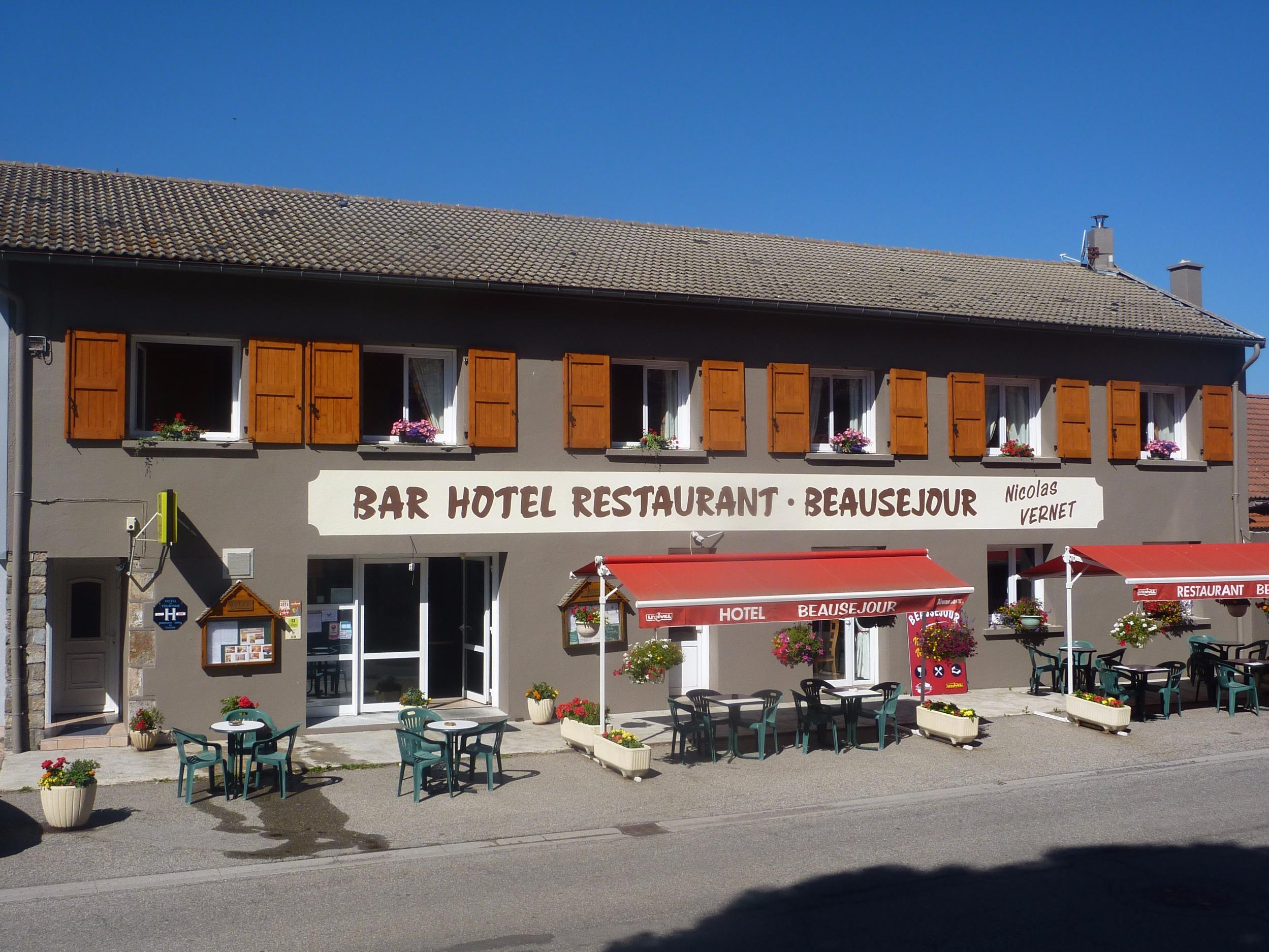 Logis Restaurante Logis Hôtel Beauséjour- Restaurante LE BEAGE