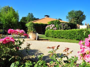 Logis Hôtel les Jardins du Lac
