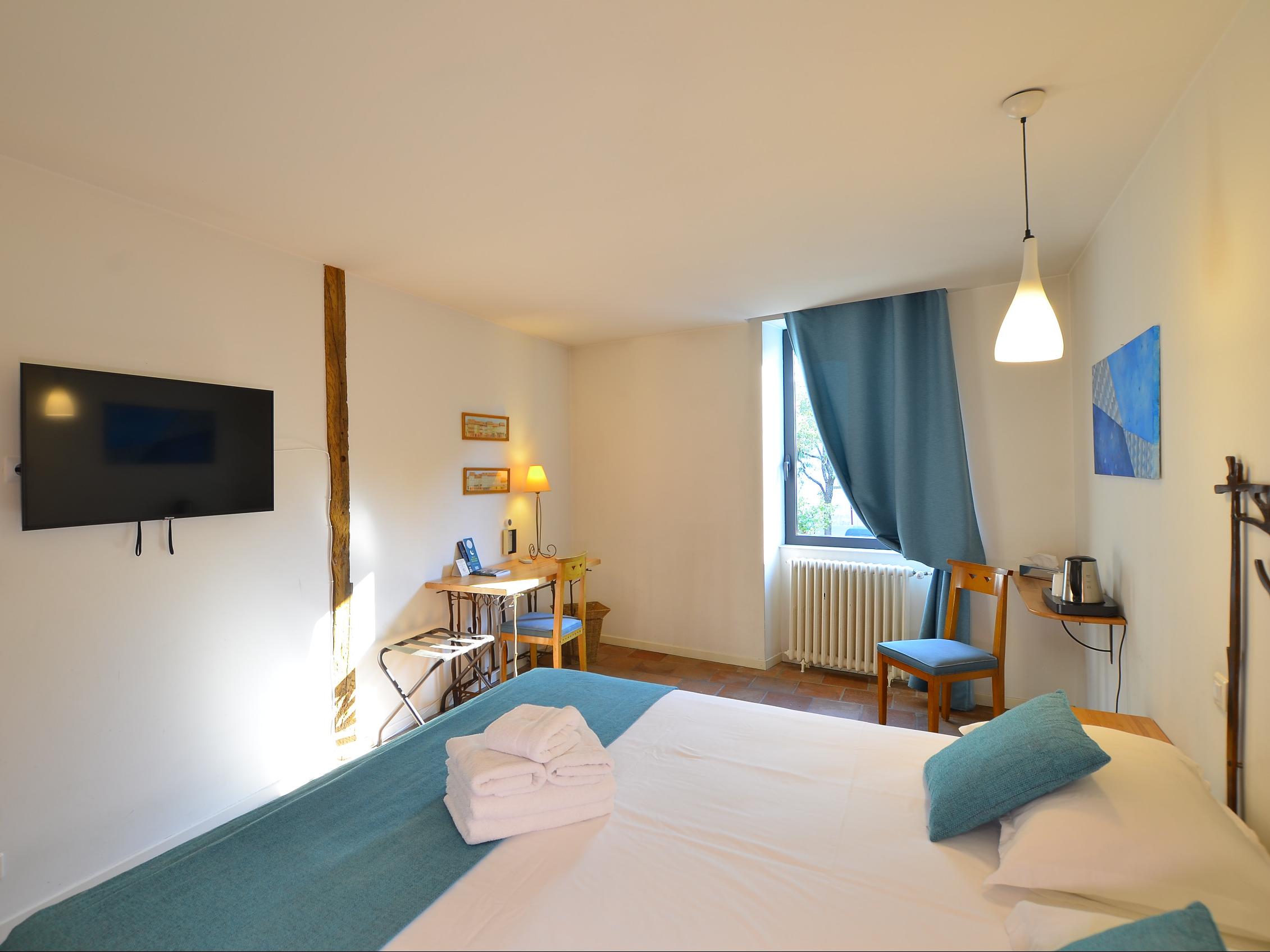Logis Hôtel Rest. du Midi
