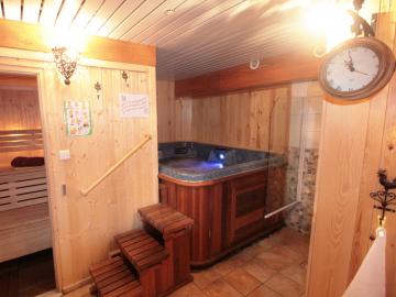 Logis Hôtel les Chalets du Villard