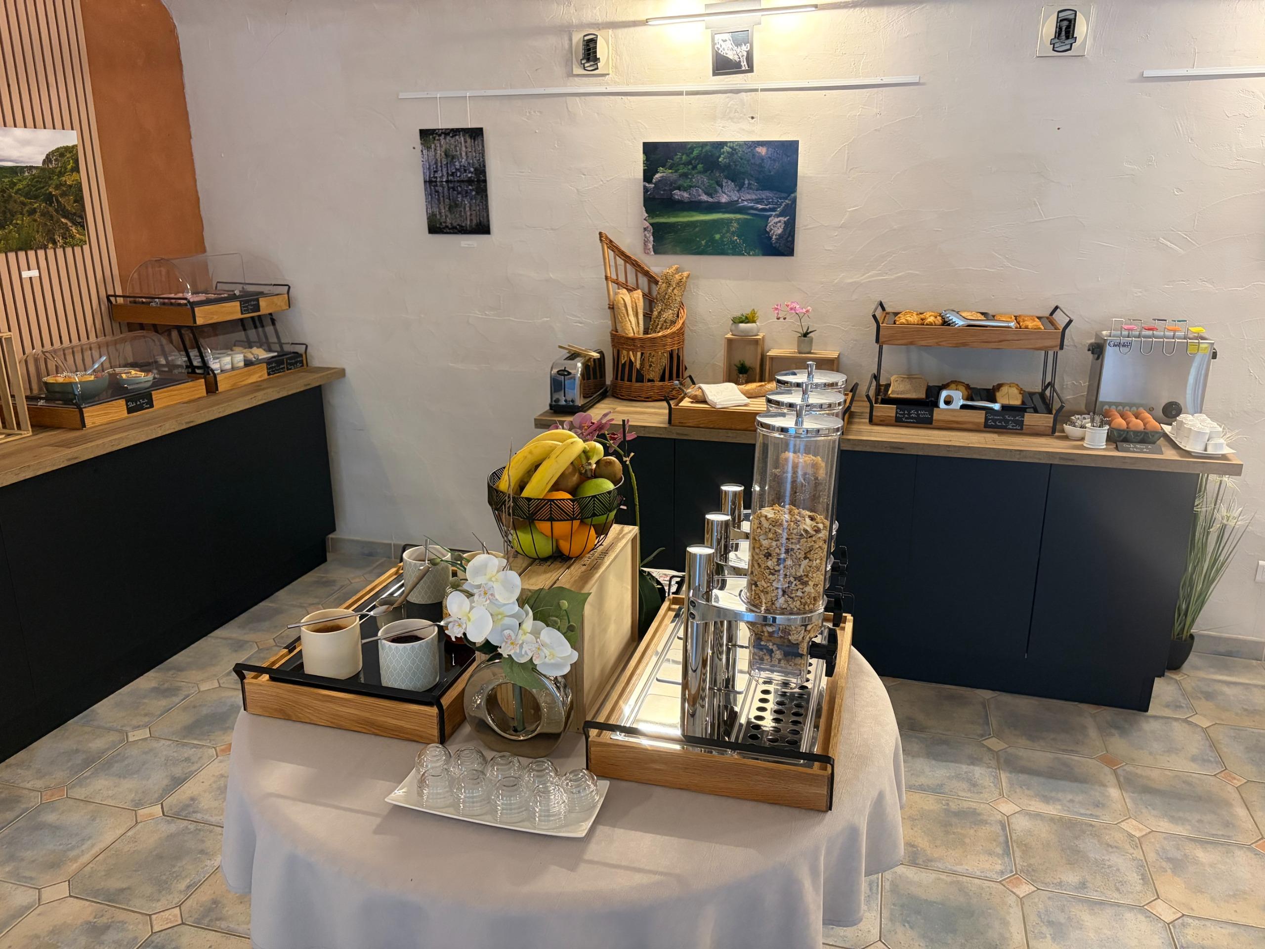 Logis Hôtel le Domaine de l\'Eau Vive