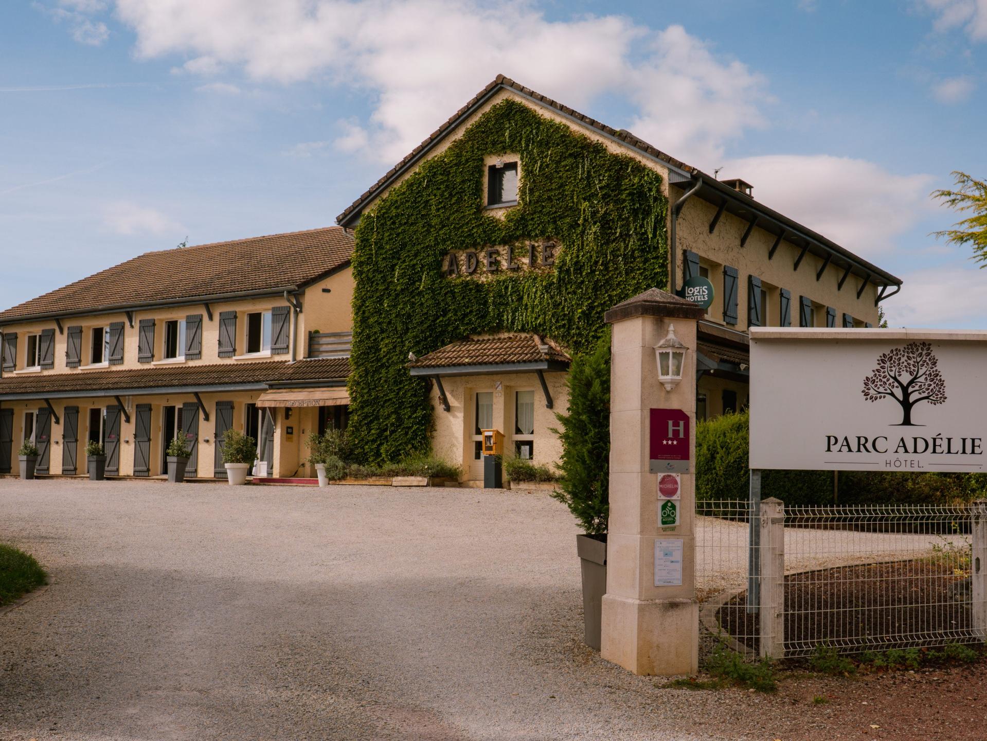 Logis Hôtel Parc Adelie