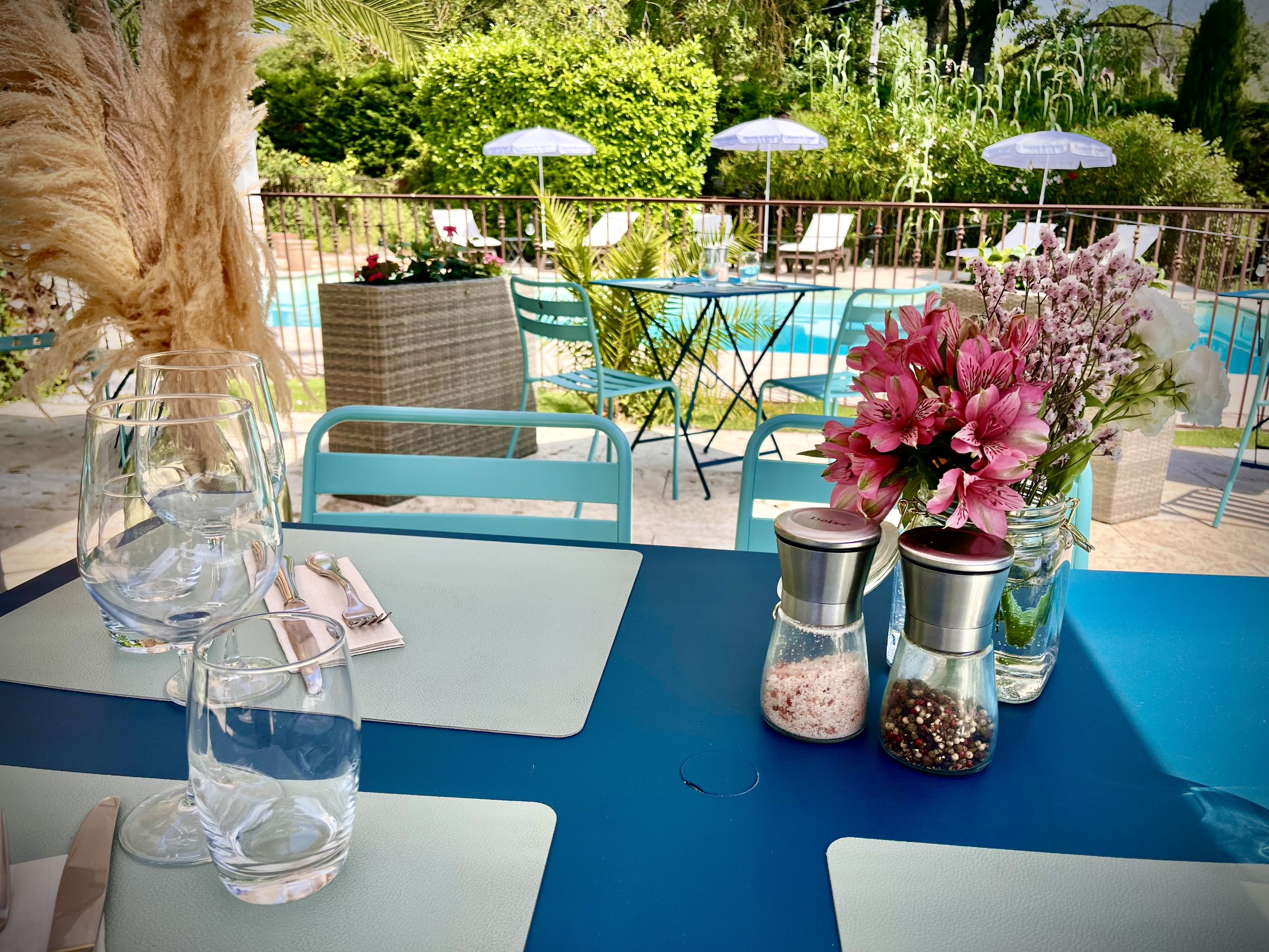 Logis Hôtel la Bastide des Golfs