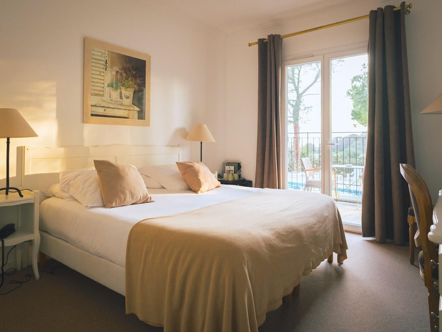 Logis Hôtel Auberge du Rédier