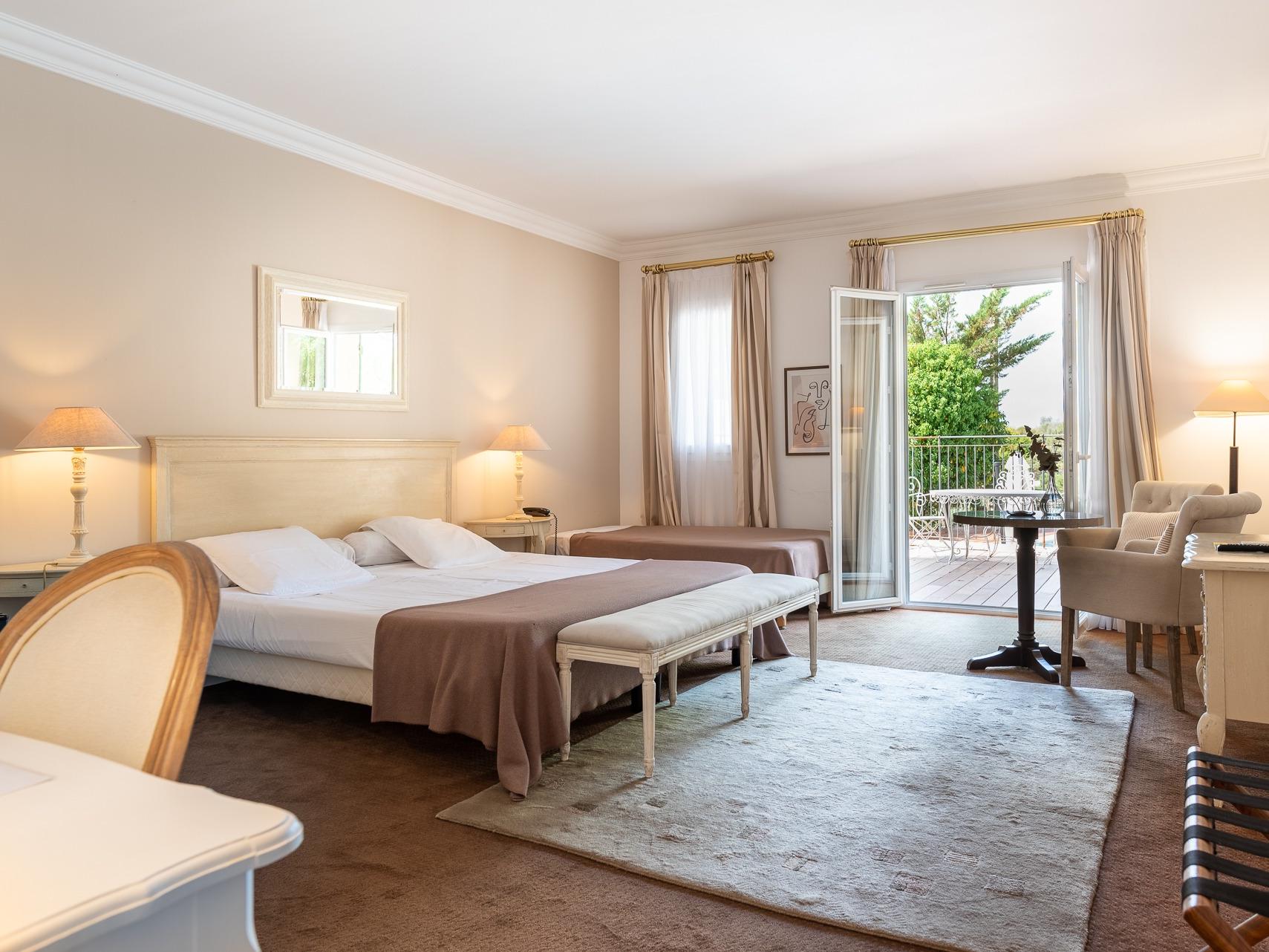 Logis Hôtel Auberge du Rédier