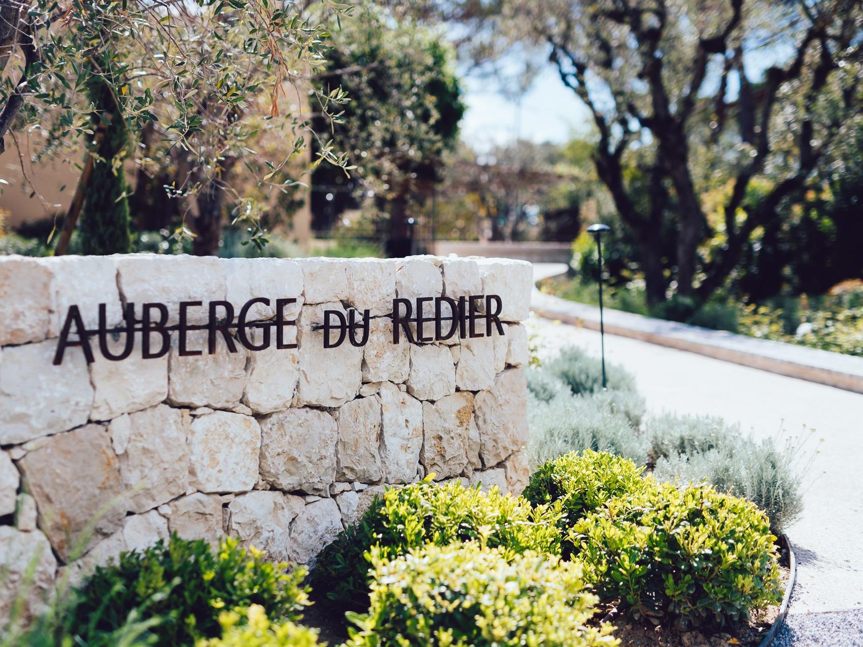Logis Hôtel Auberge du Rédier