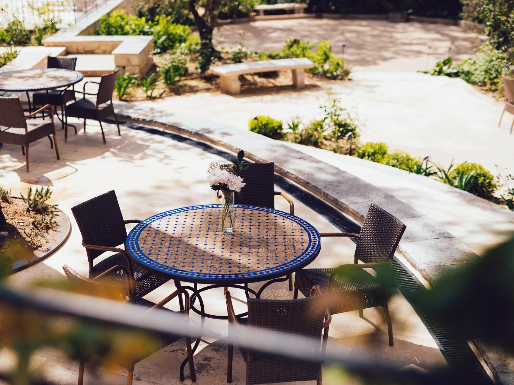 Logis Hôtel Auberge du Rédier