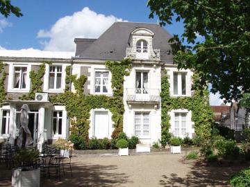 ∞ Logis Hotel *** in the heart of the Loire Castles, Le Cheval