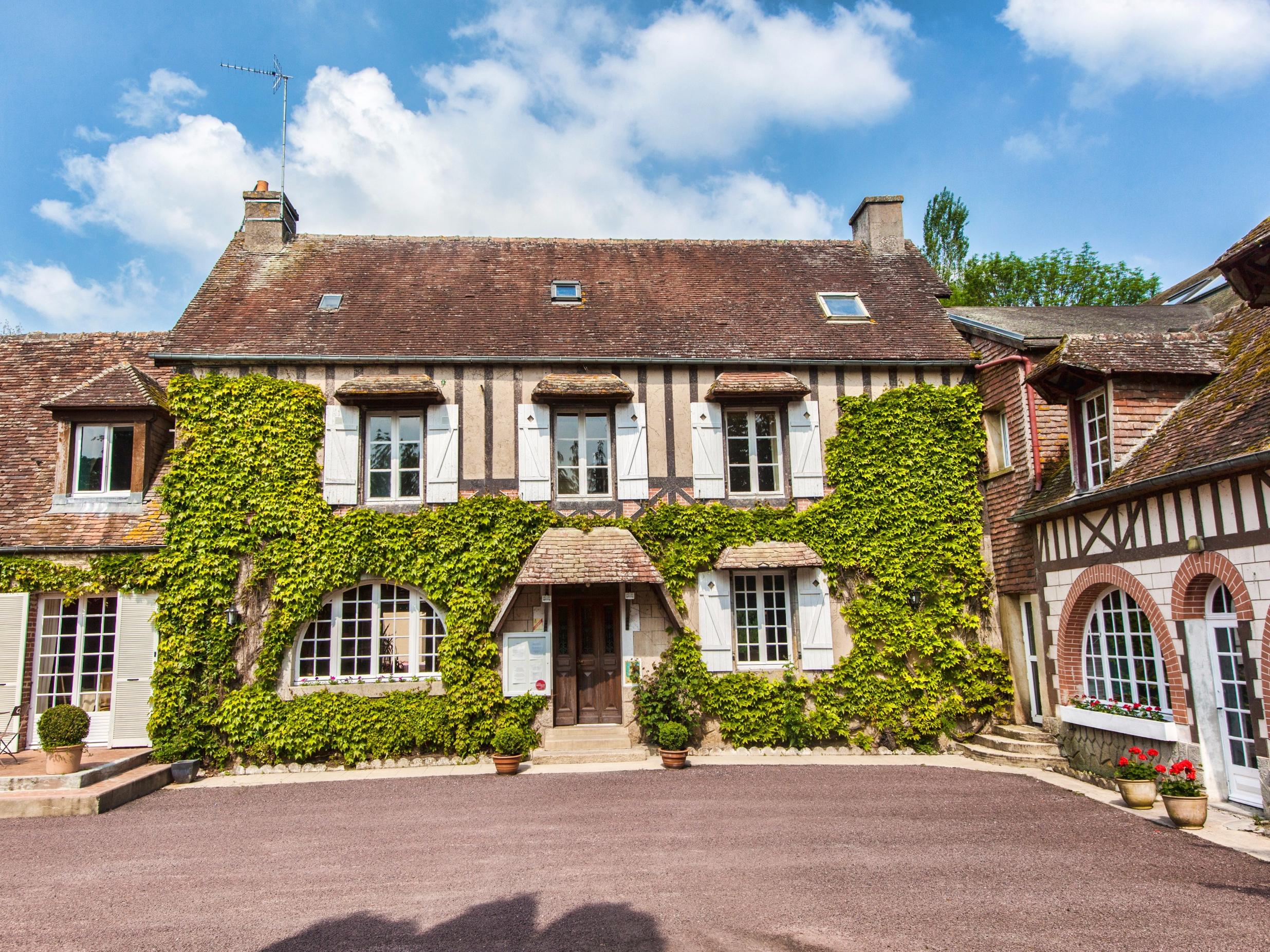 Logis Hôtel l'Ile de Sées, Hôtel Logis Hotels MACE, stay Lower Normandy