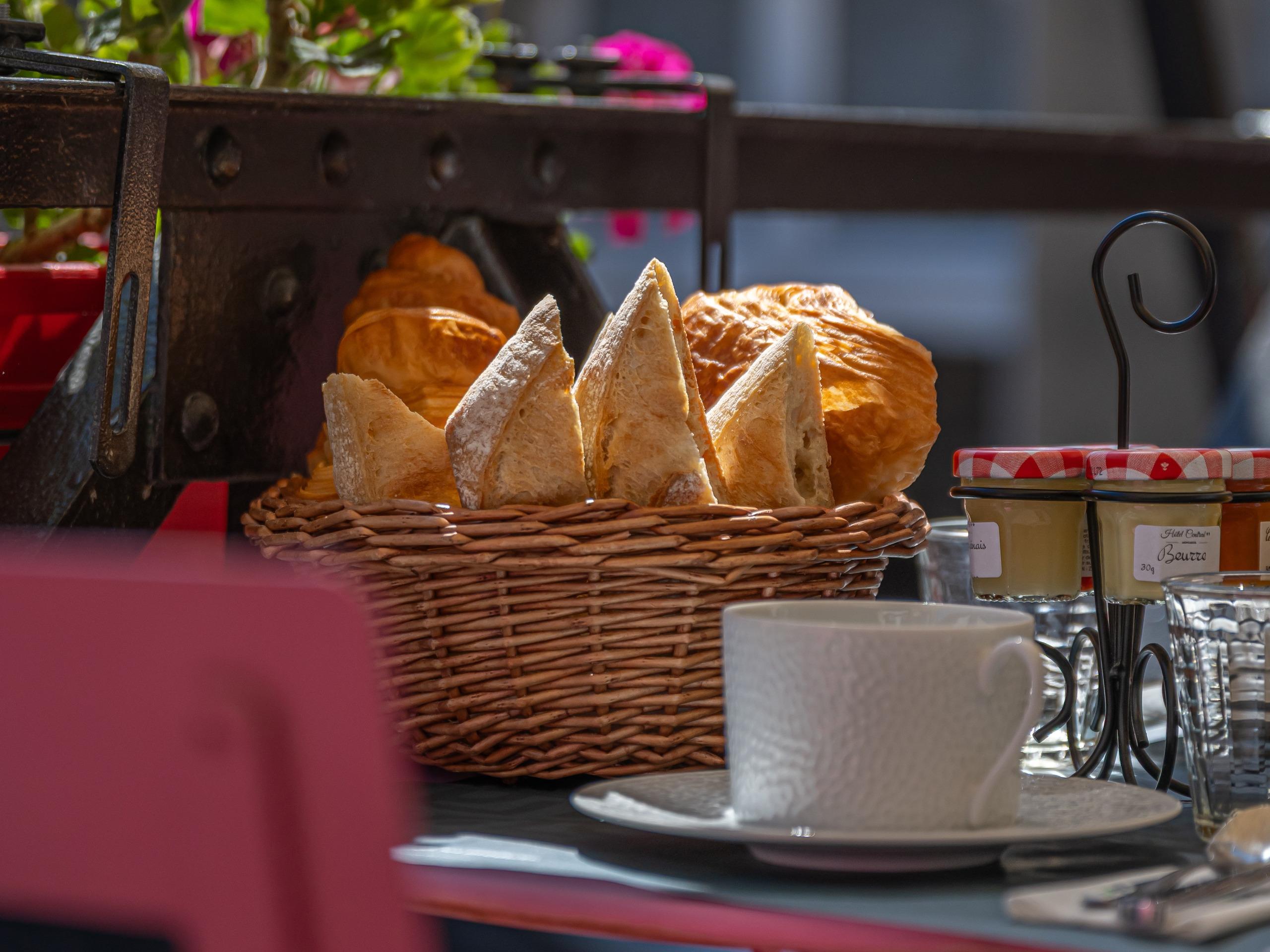 Logis Hôtel Central