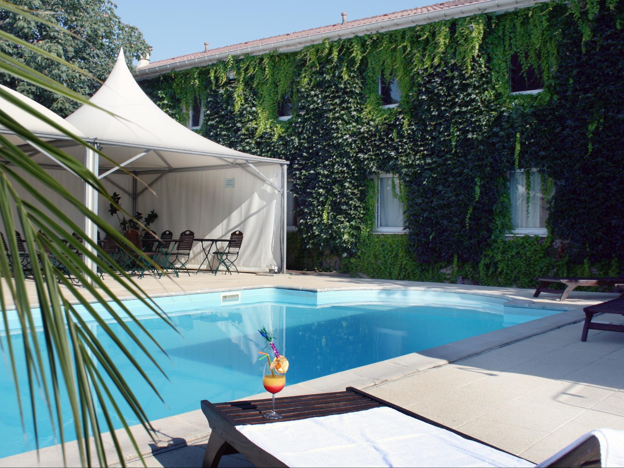 Logis Hôtel les Colonnes