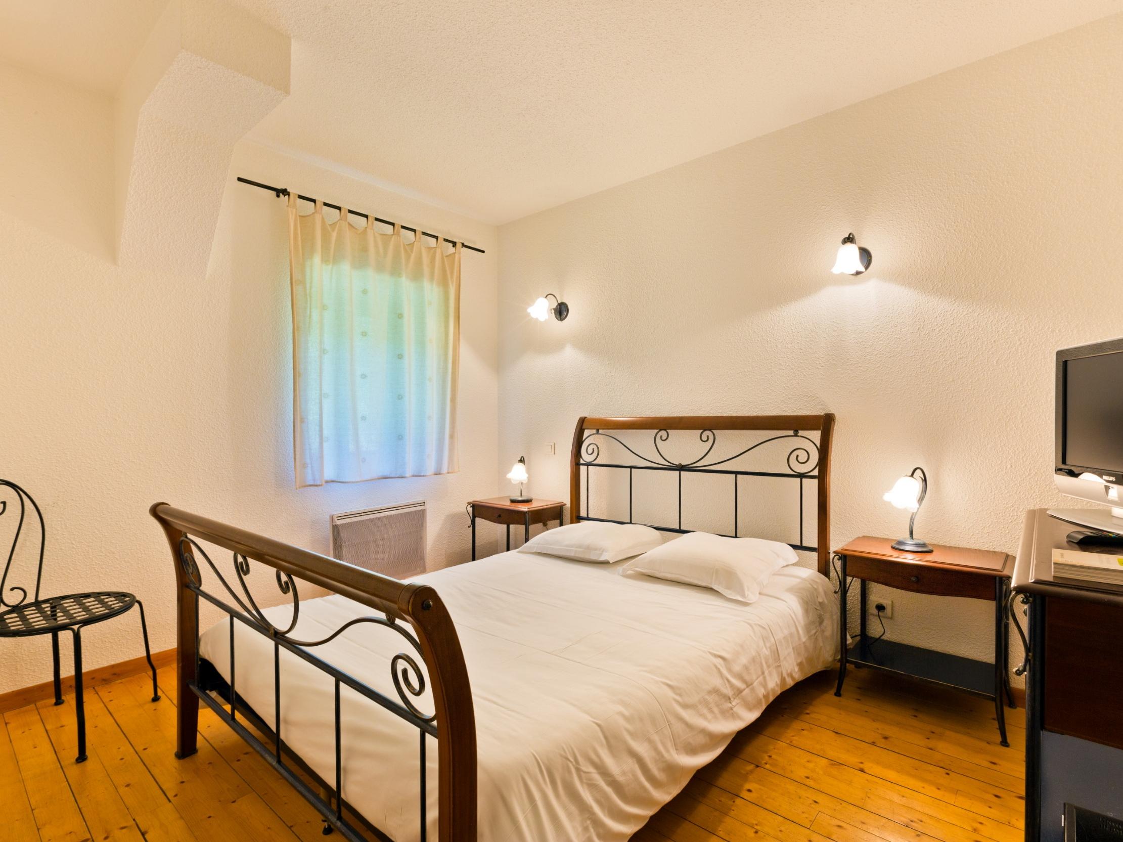 Logis Auberge de la Moréno - ST GENES CHAMPANELLE - Auvergne