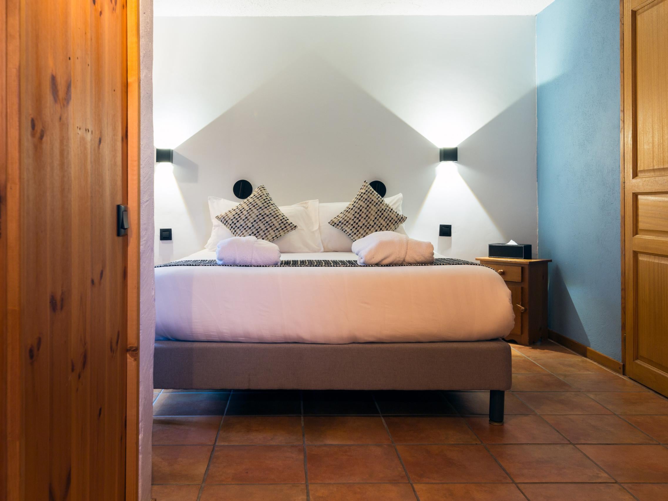 Logis Hôtel les Autanes & Spa