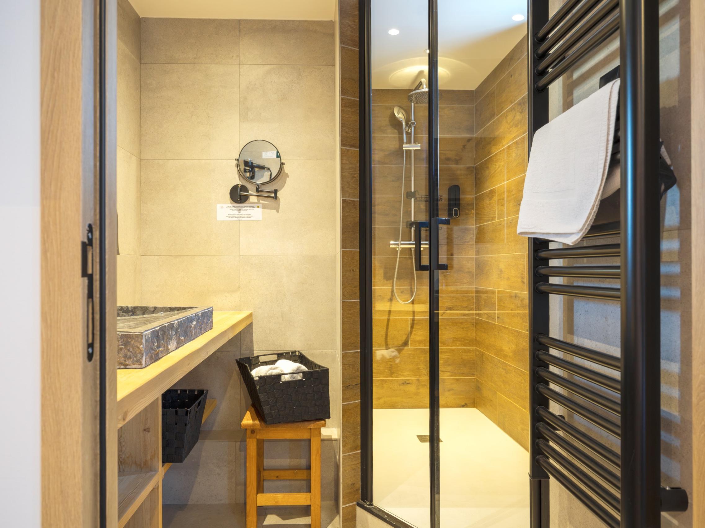 Logis Hôtel les Autanes & Spa