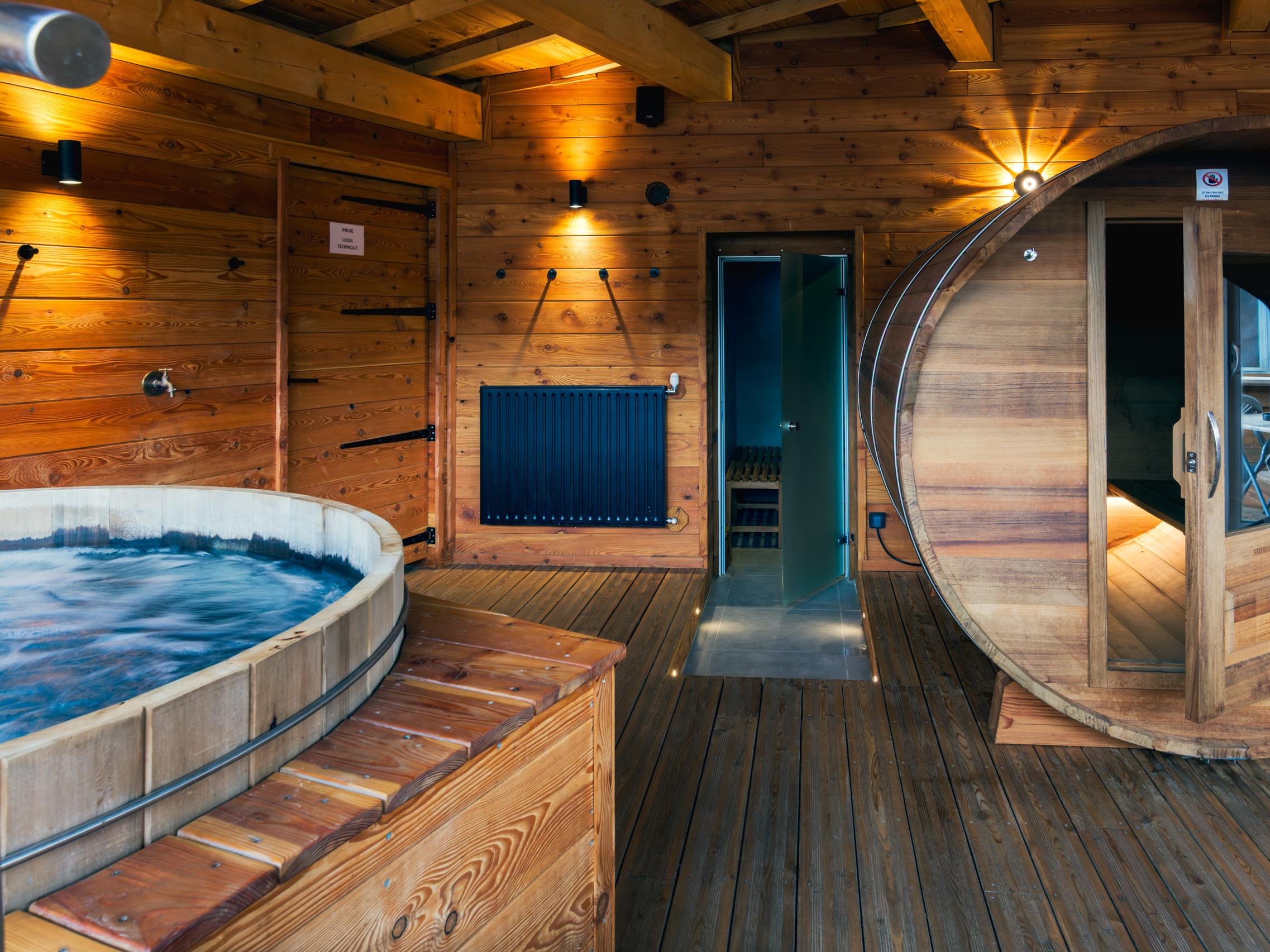 Logis Hôtel les Autanes & Spa