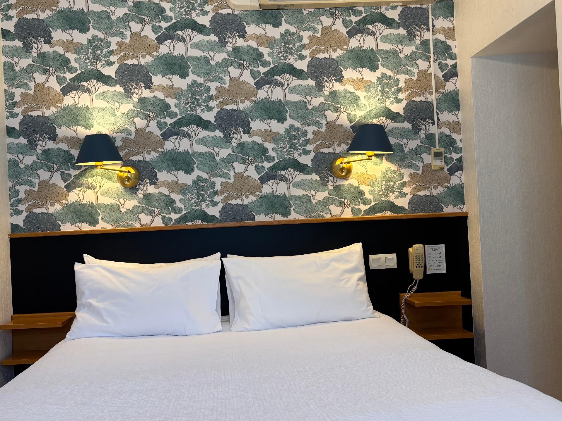 Logis Hôtel Grand Hôtel de Lyon