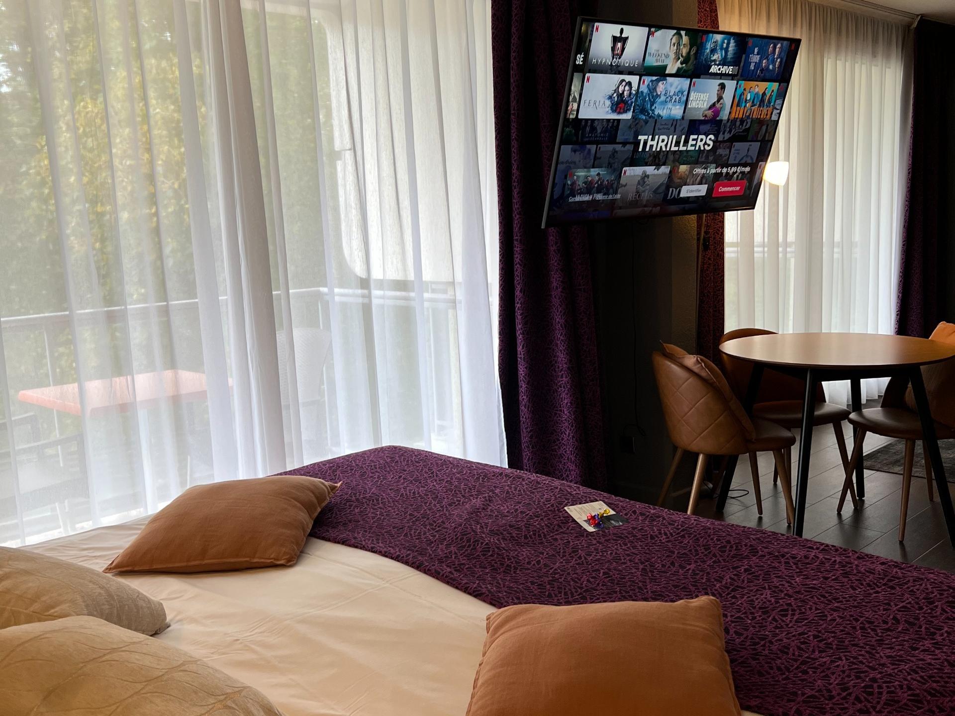 Logis Hôtel Adelphia