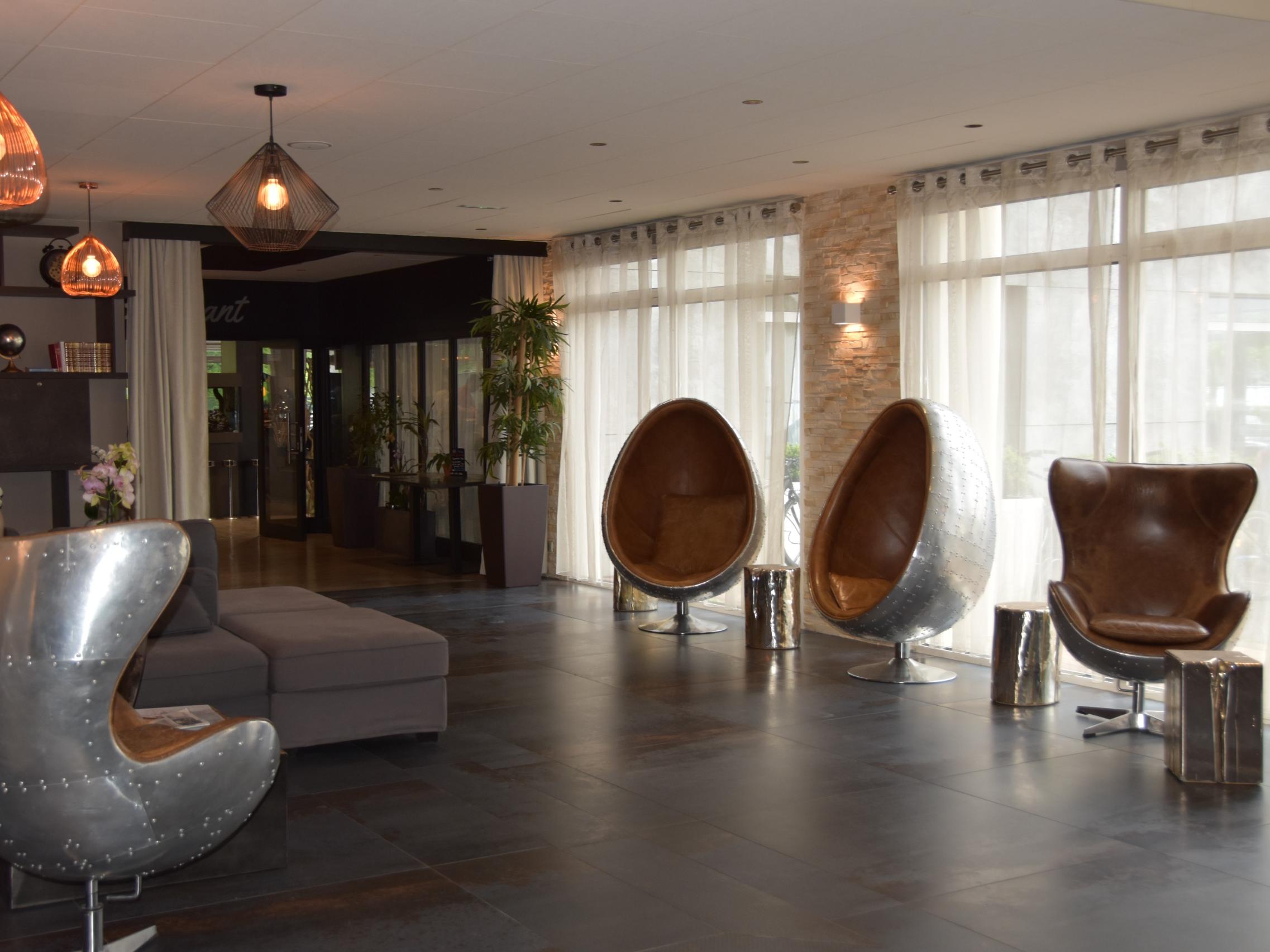 Logis Hôtel Adelphia