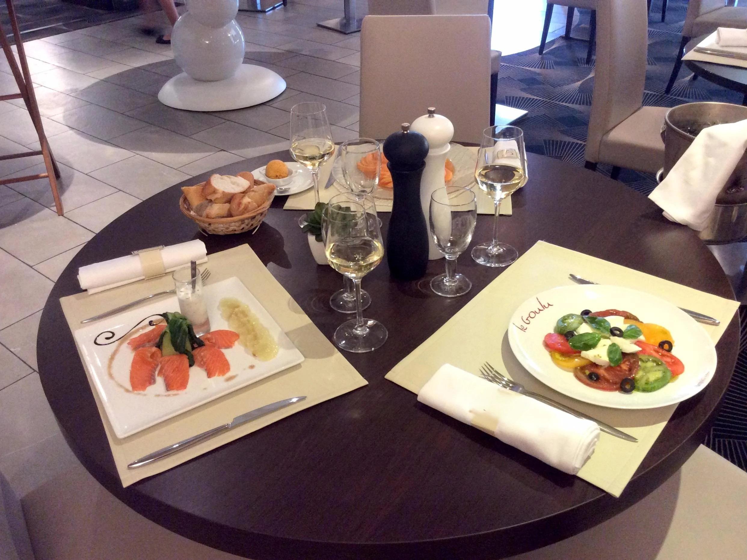 Logis Hôtel Grand Hôtel d\'Orléans Rest. le Goulu