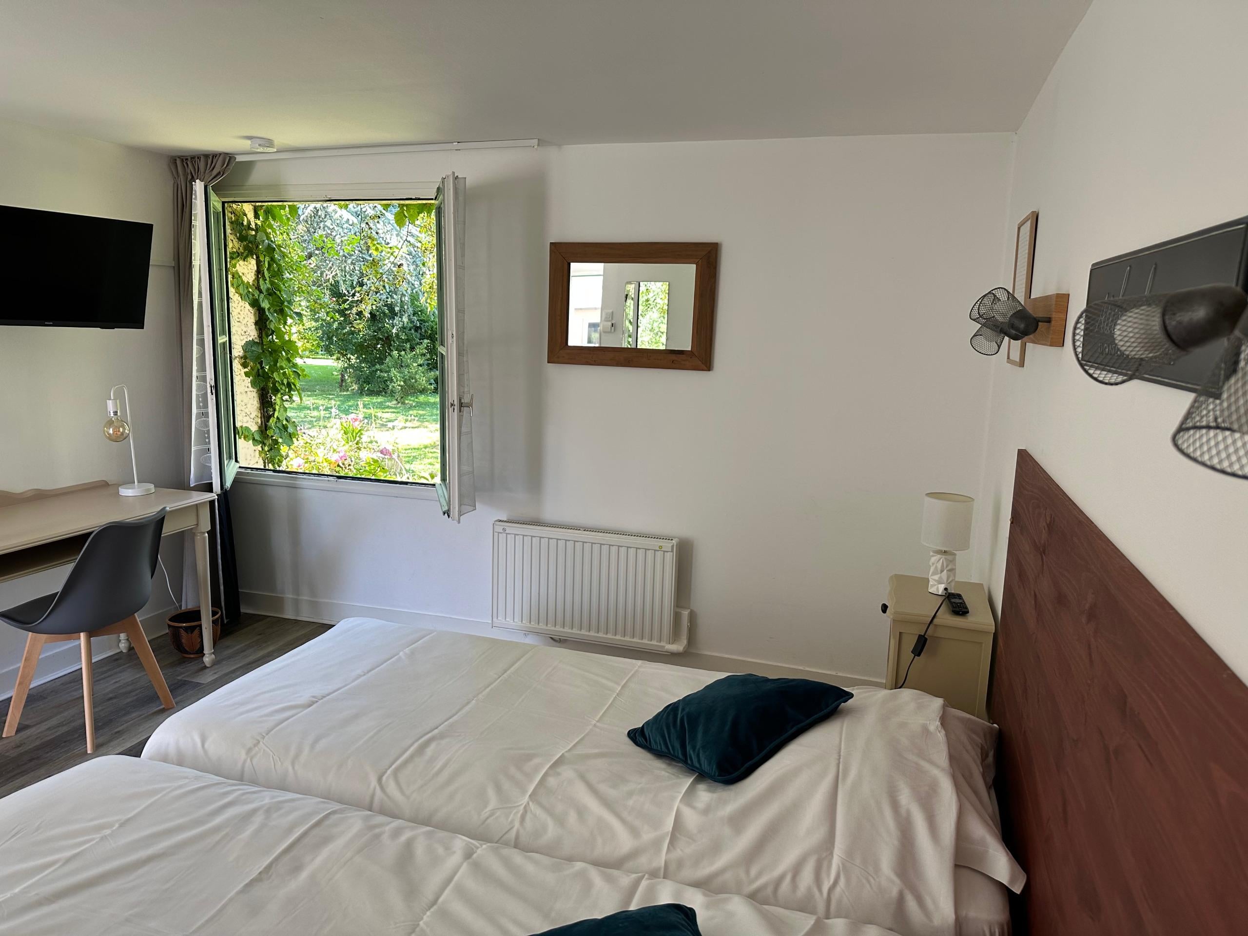 Logis Hôtel la Demeure du Perron