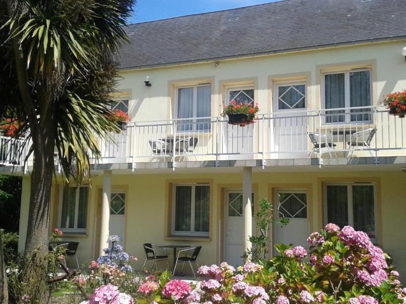 Logis Hôtel la Demeure du Perron