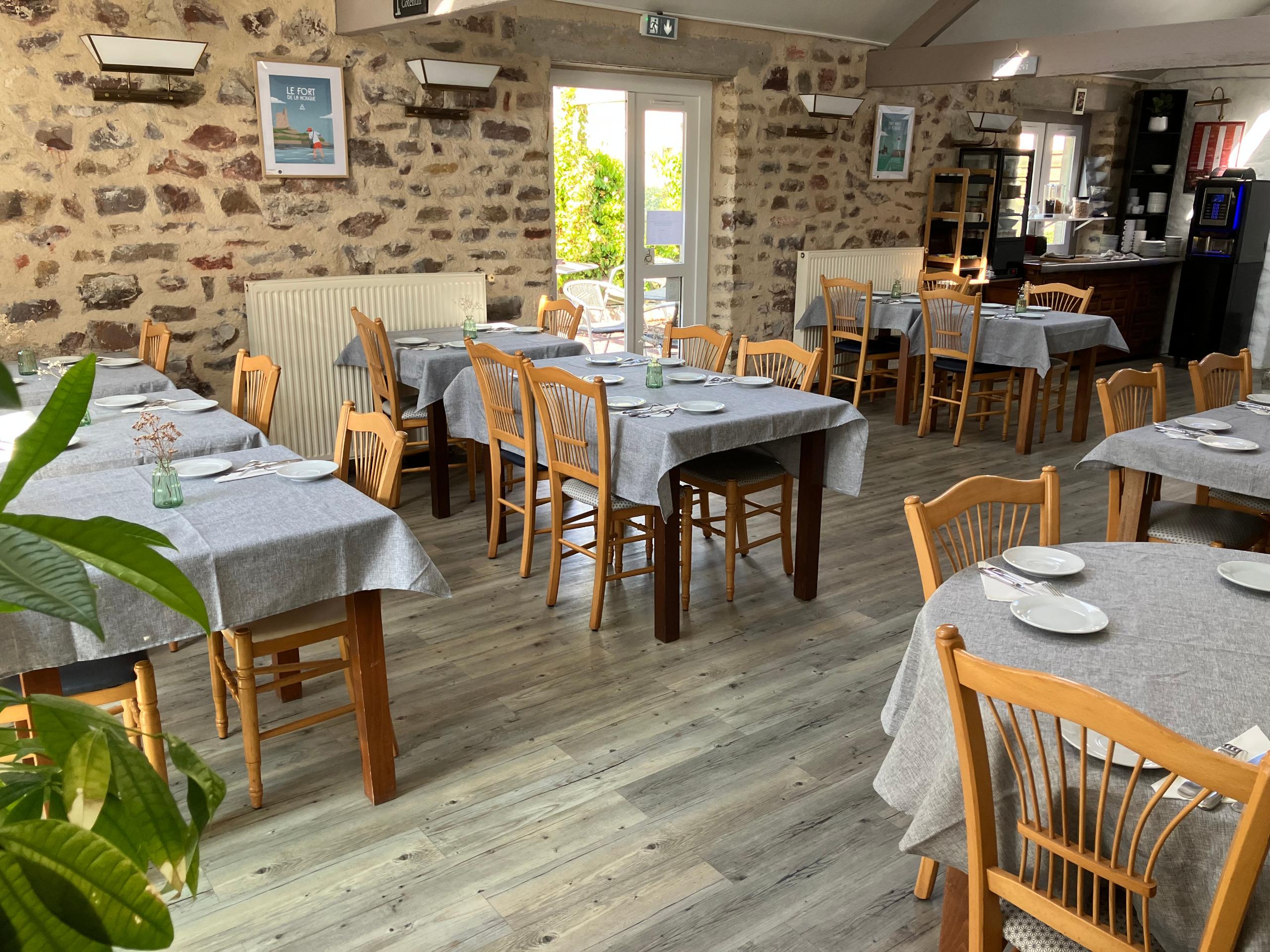 Logis Hôtel la Demeure du Perron