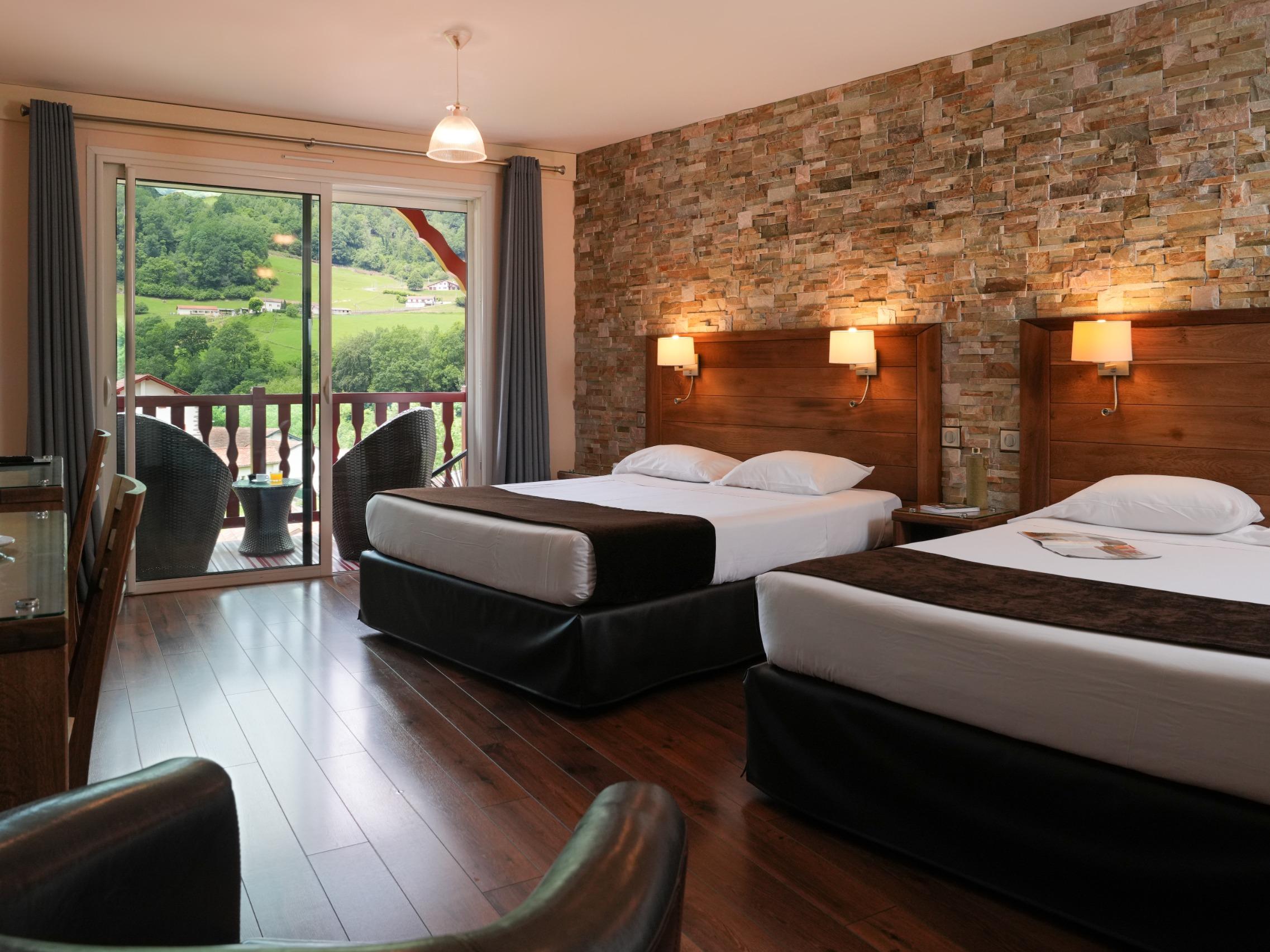 Logis Hôtel Erreguina