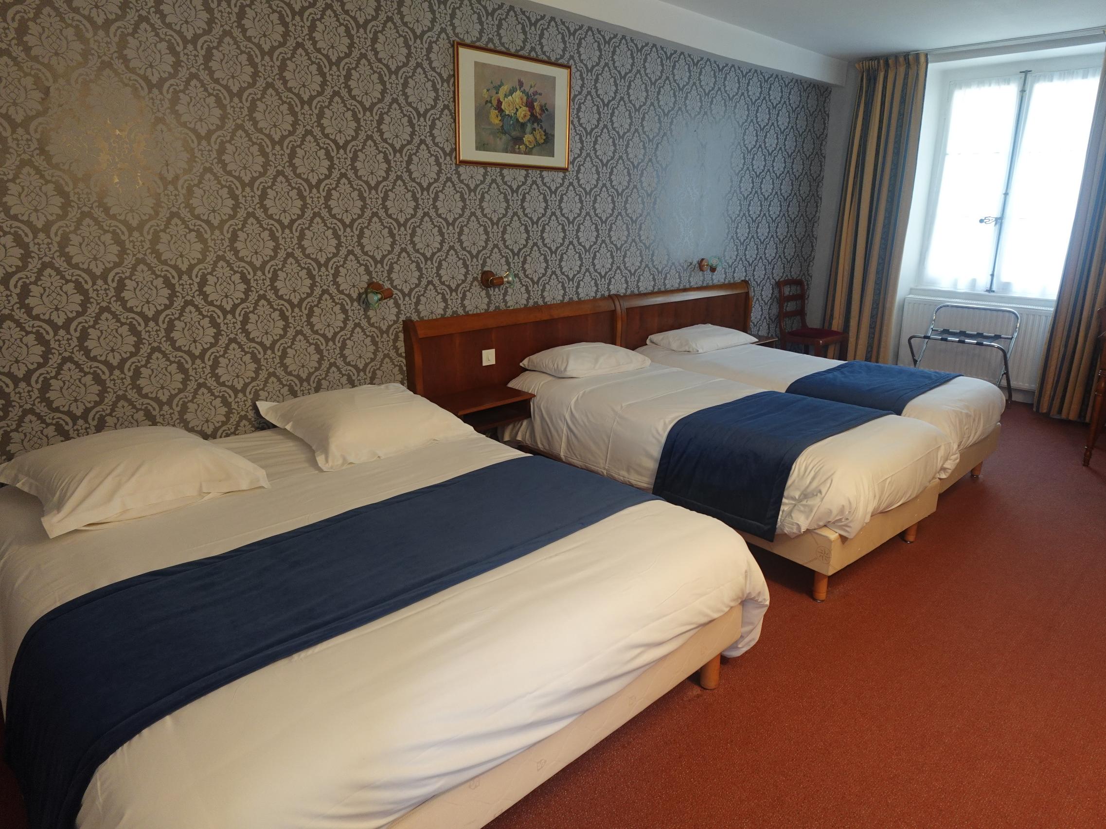 Cit\'Hotel d\'Avallon Vauban