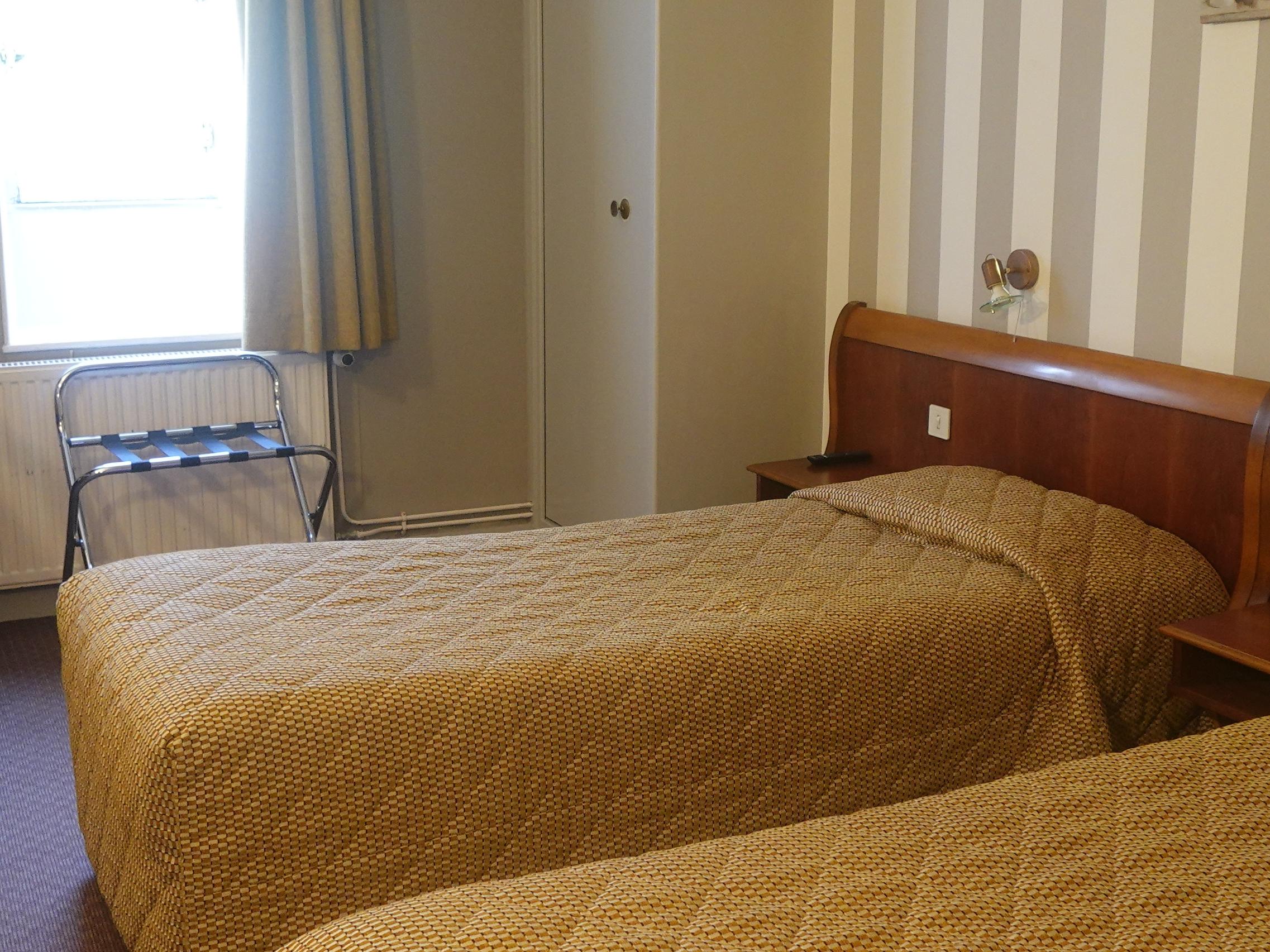 Cit\'Hotel d\'Avallon Vauban