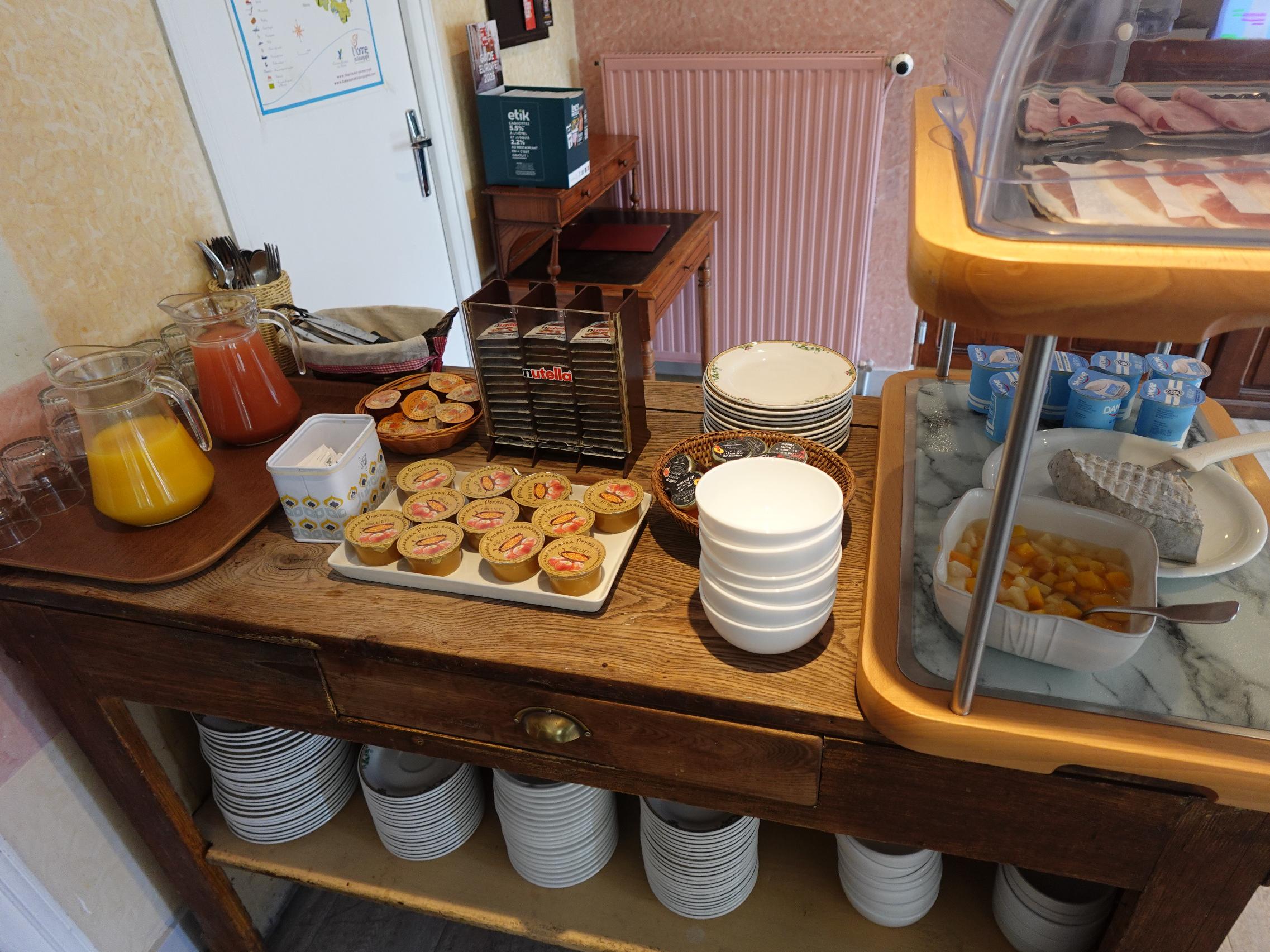 Cit\'Hotel d\'Avallon Vauban