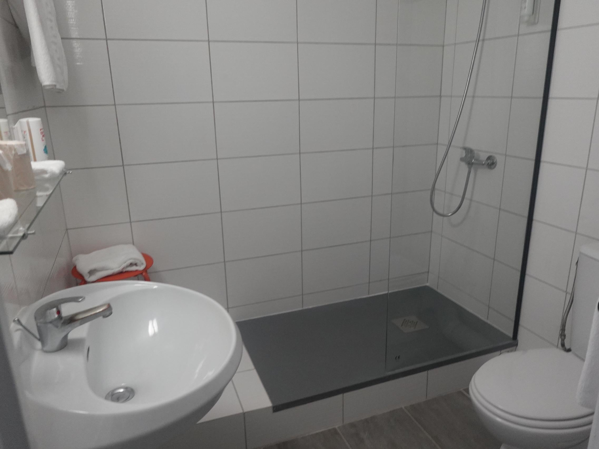 Cit\'Hotel d\'Avallon Vauban