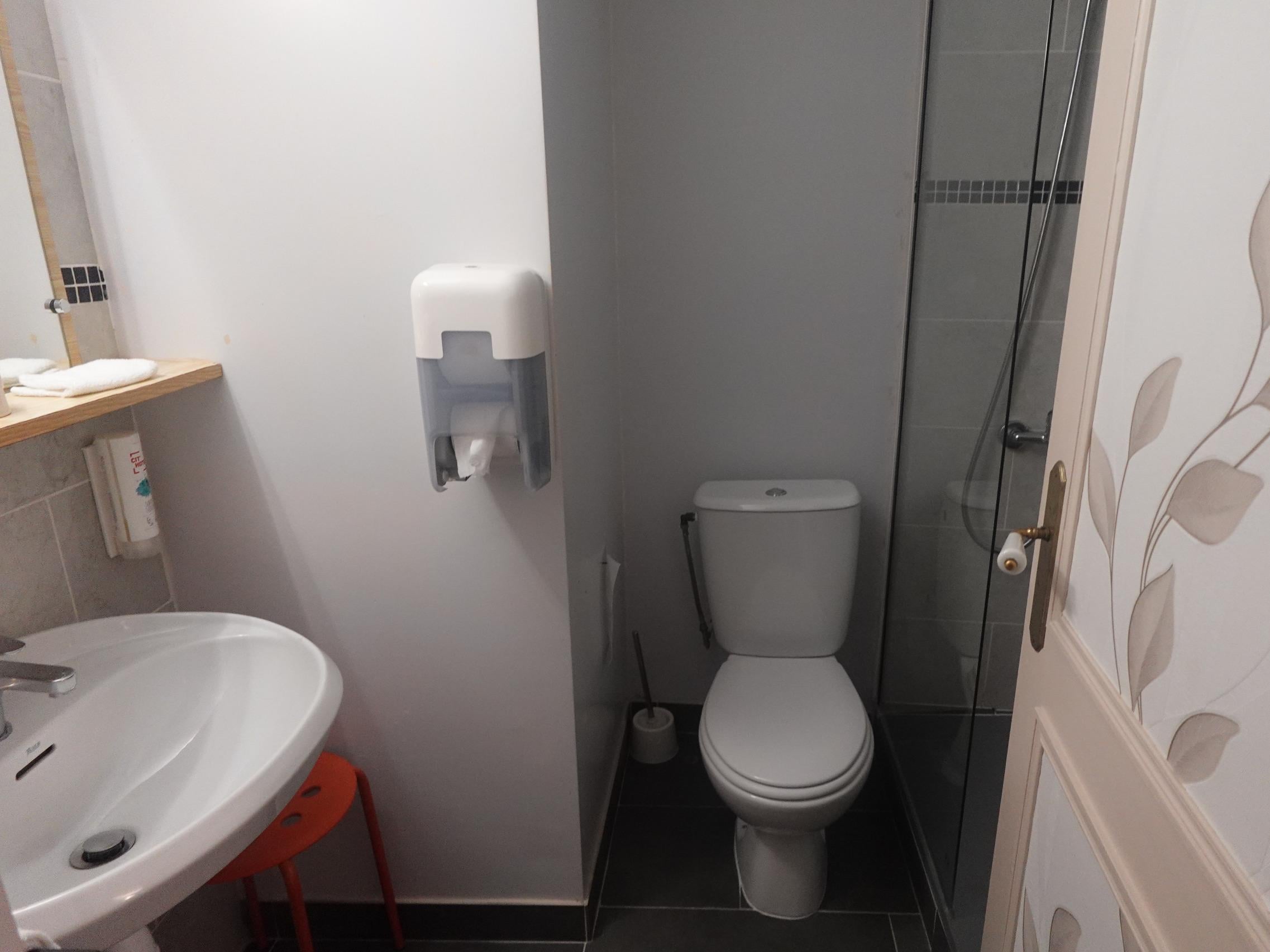 Cit\'Hotel d\'Avallon Vauban