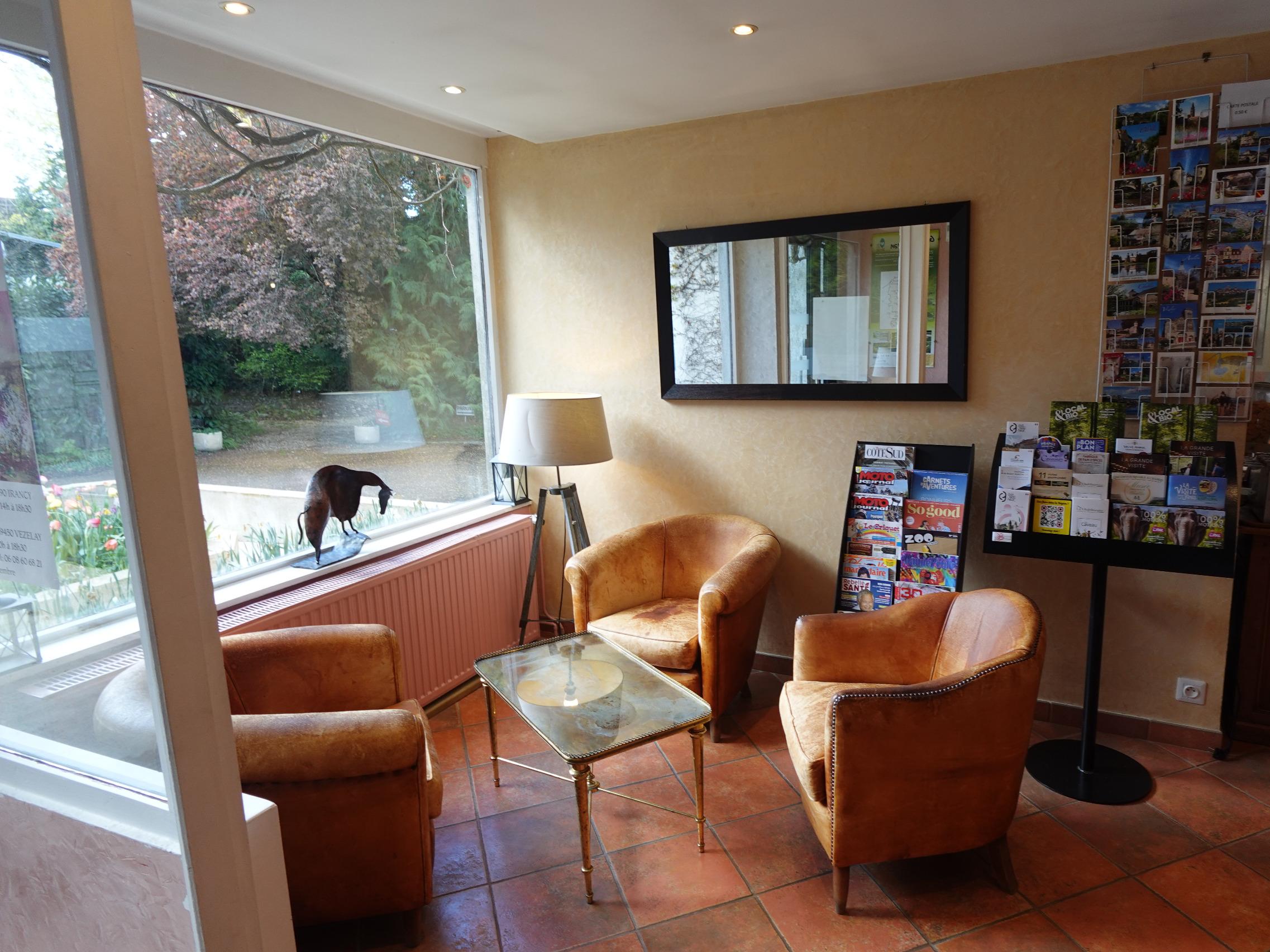 Cit\'Hotel d\'Avallon Vauban