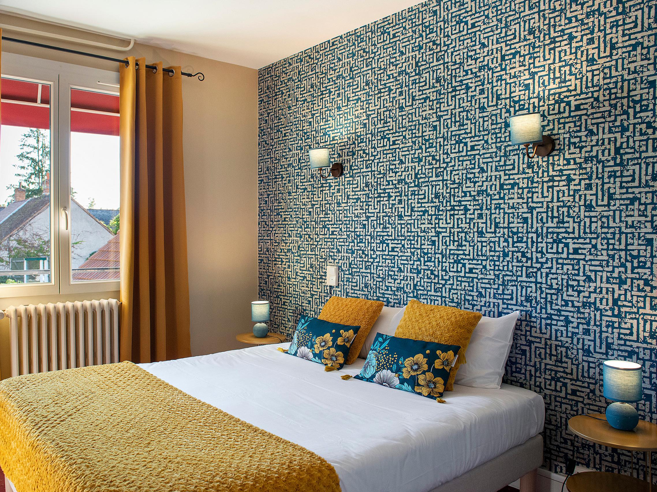 Logis Hôtel Saint Cyr
