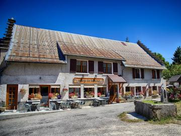 Logis Auberge des Montauds - la-ferme-du-bois-barbu-restaurant-villard-de-lans-795876