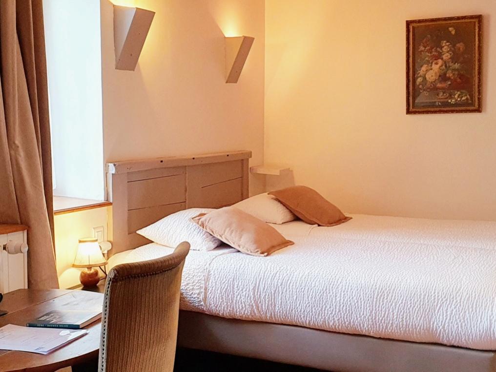 Logis Hôtel Auberge de la Hulotte